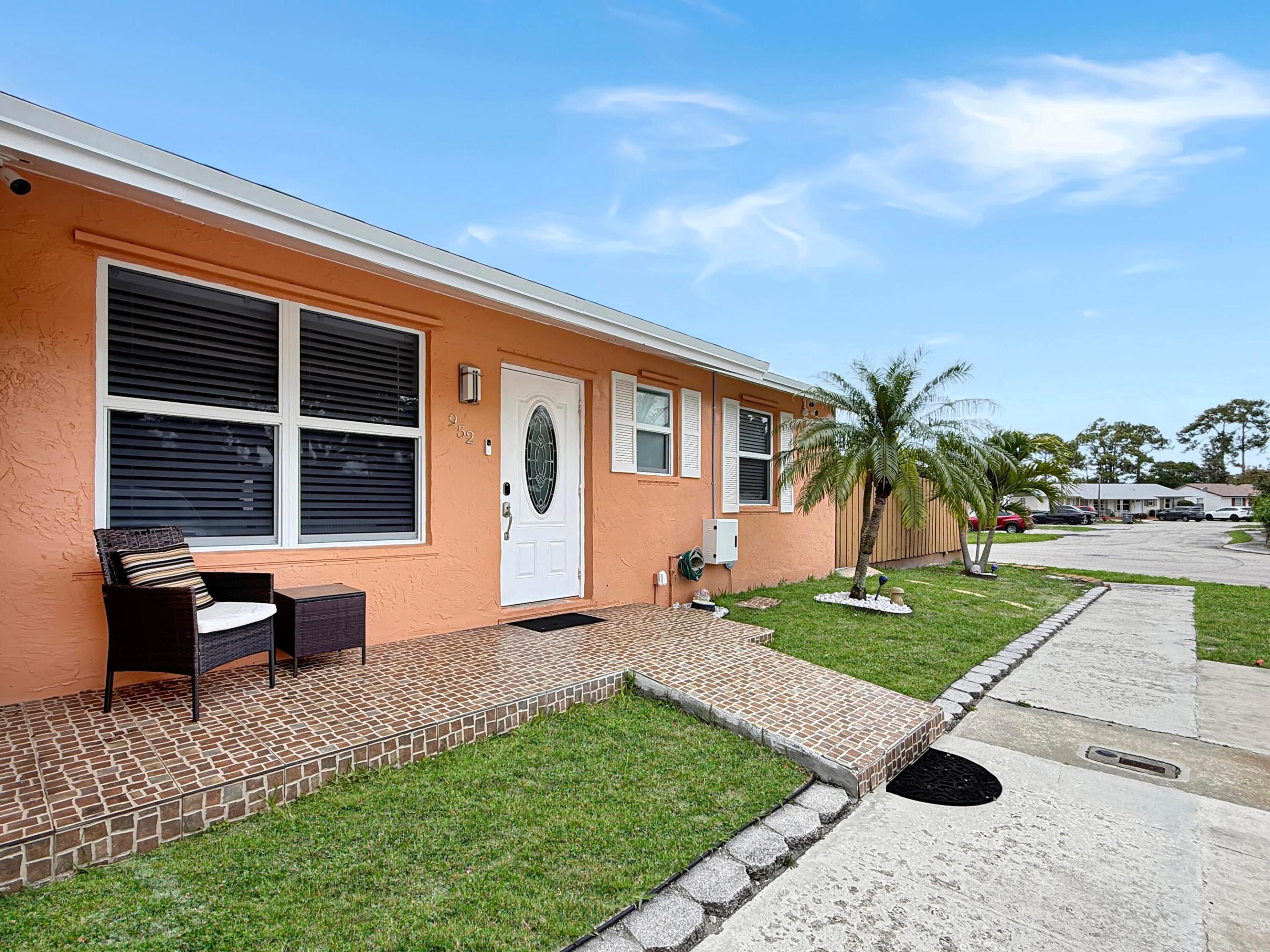 952 Sumter Rd Road E