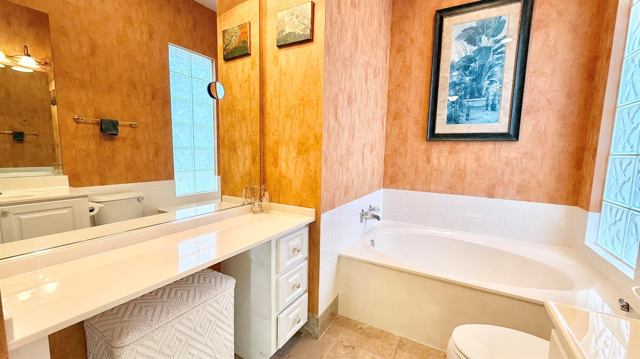 RIVERWALK - Residential