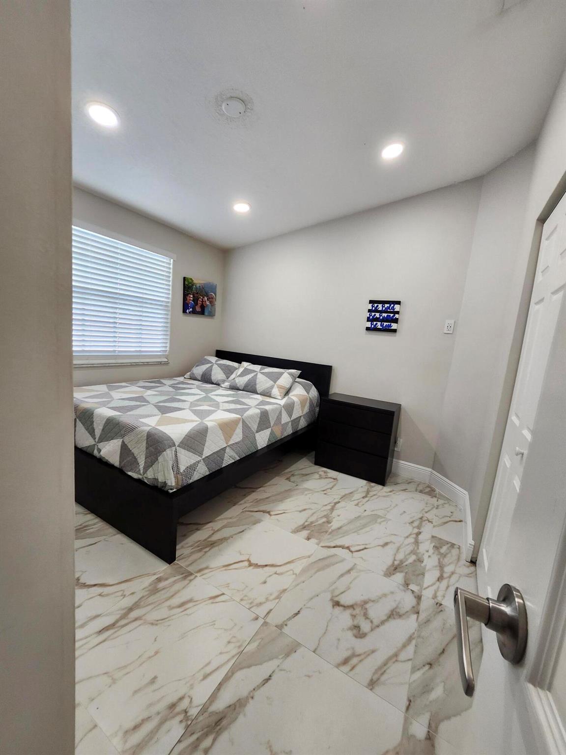 COUNTERPOINT ESTATES 10 - Residential