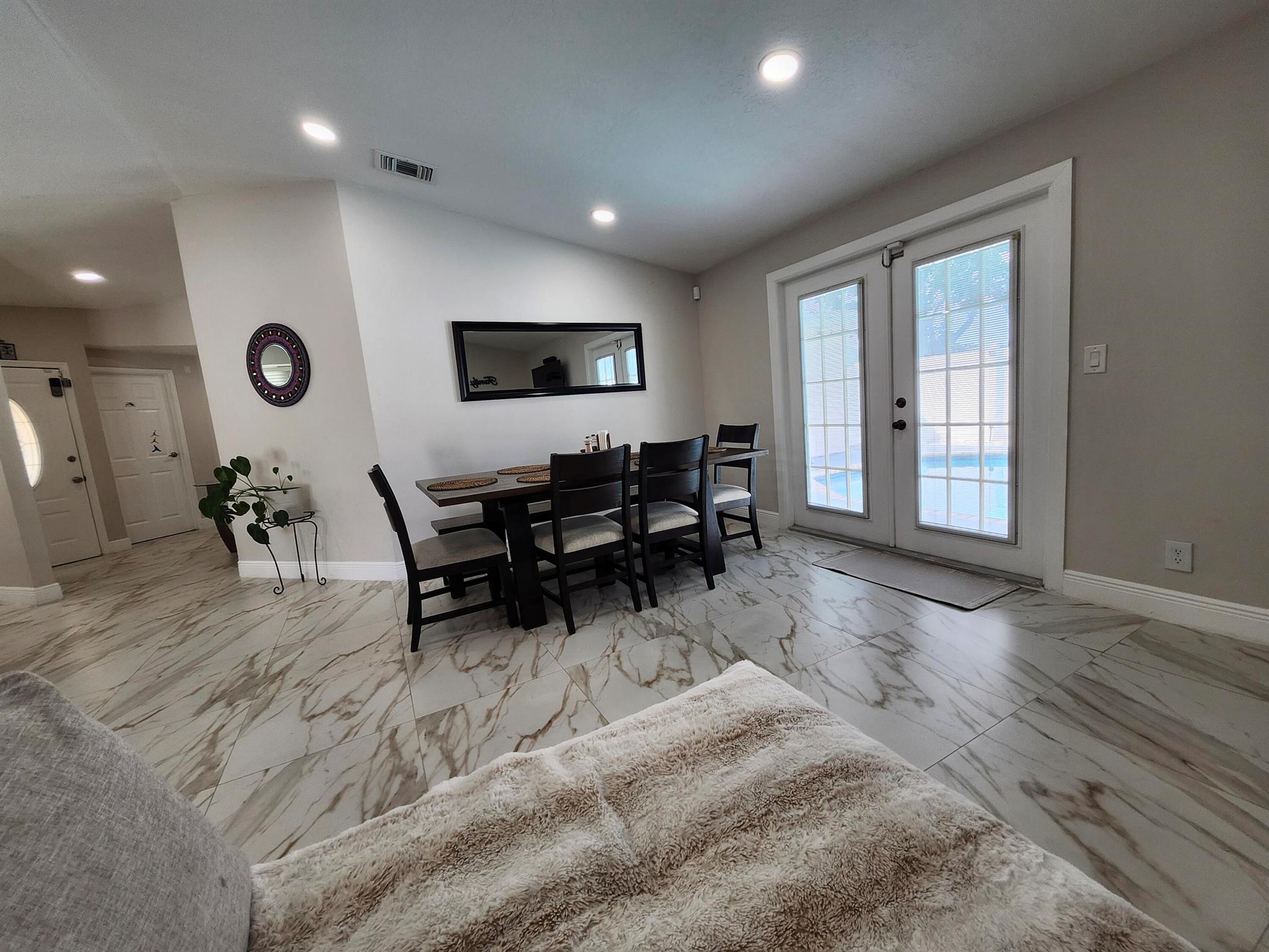 COUNTERPOINT ESTATES 10 - Residential