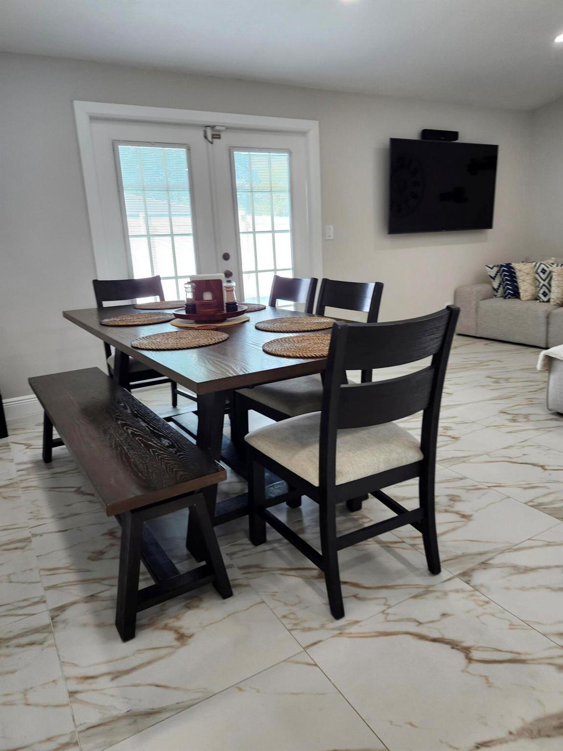 COUNTERPOINT ESTATES 10 - Residential