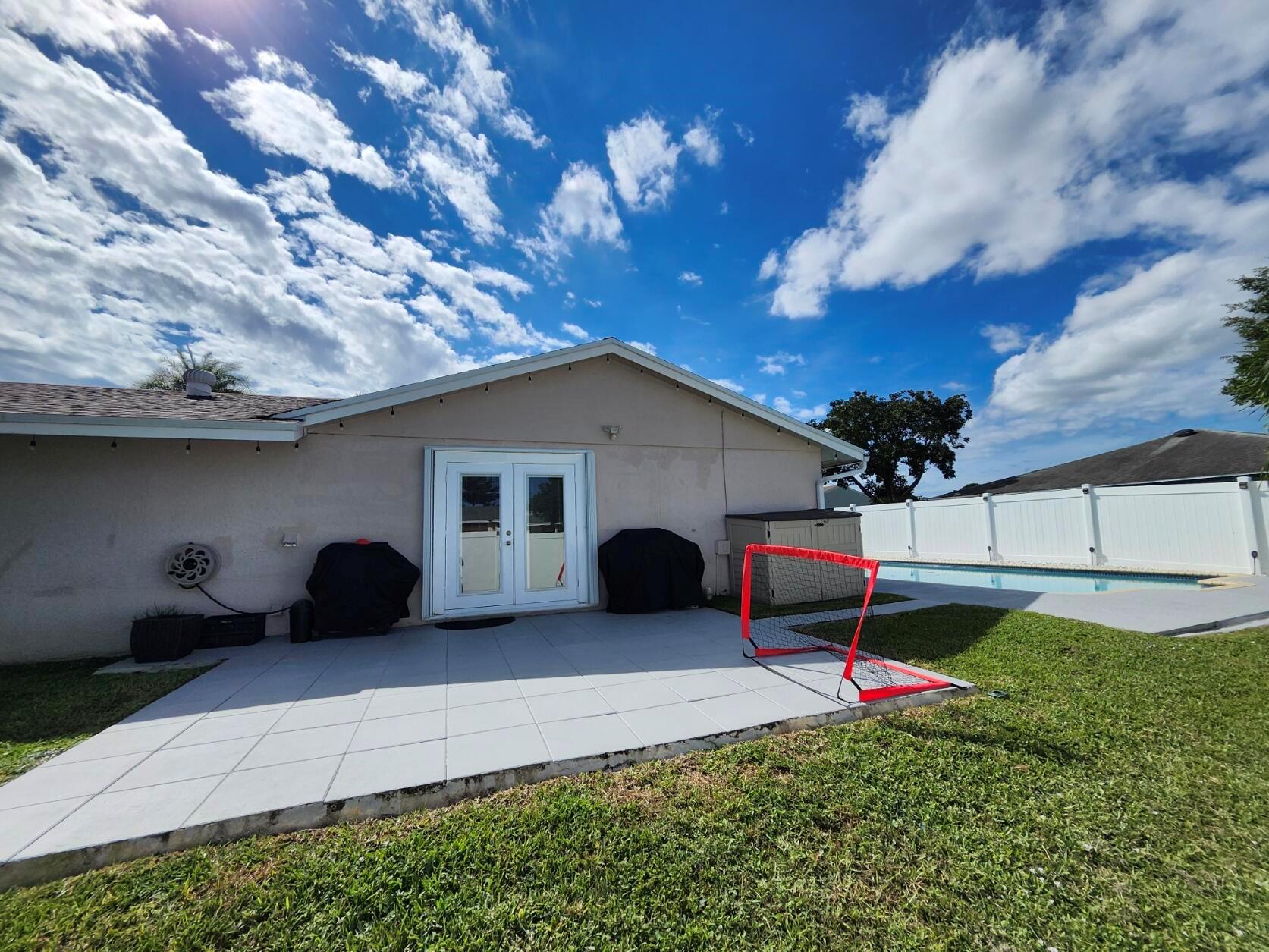 COUNTERPOINT ESTATES 10 - Residential