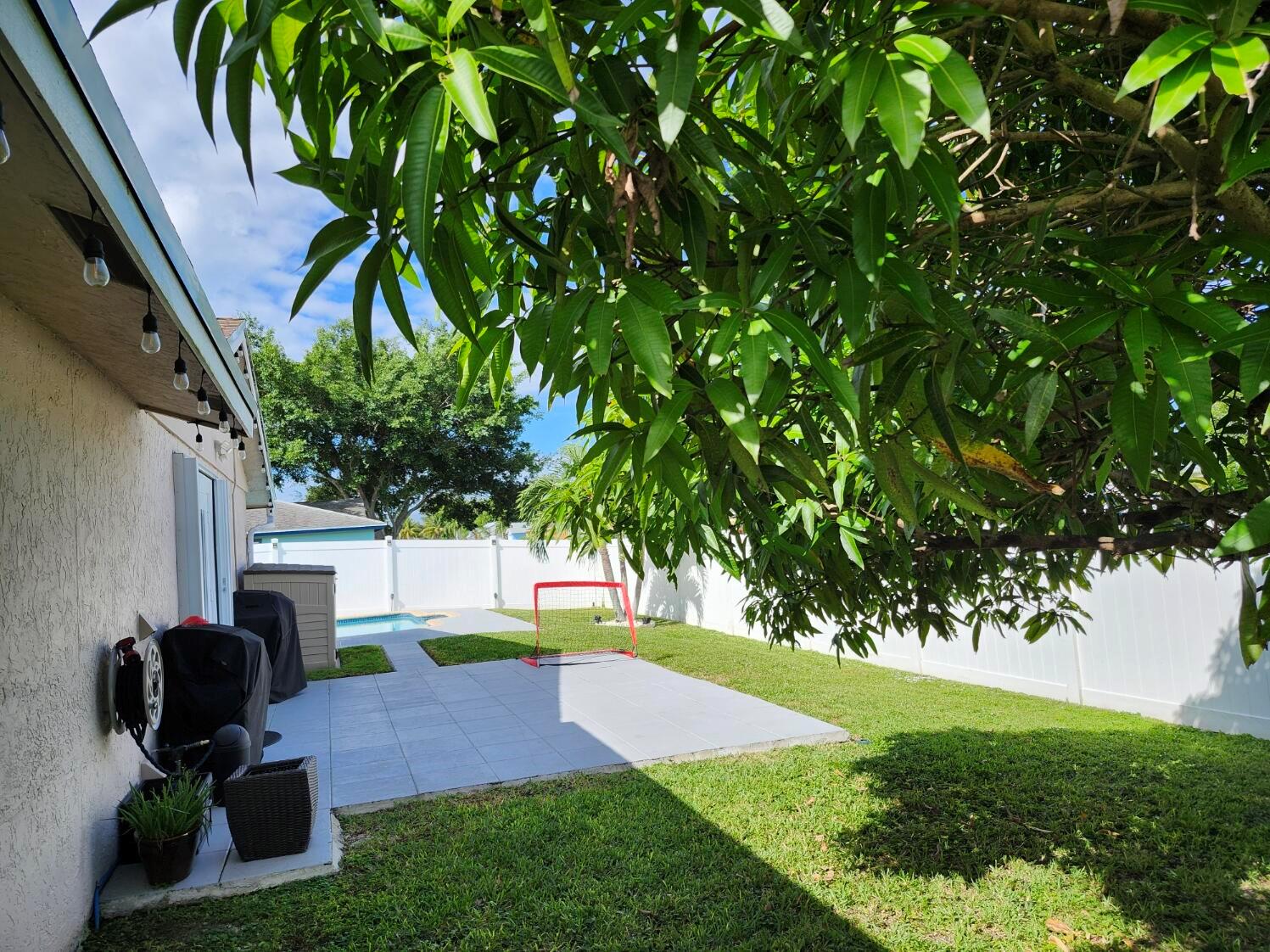 COUNTERPOINT ESTATES 10 - Residential