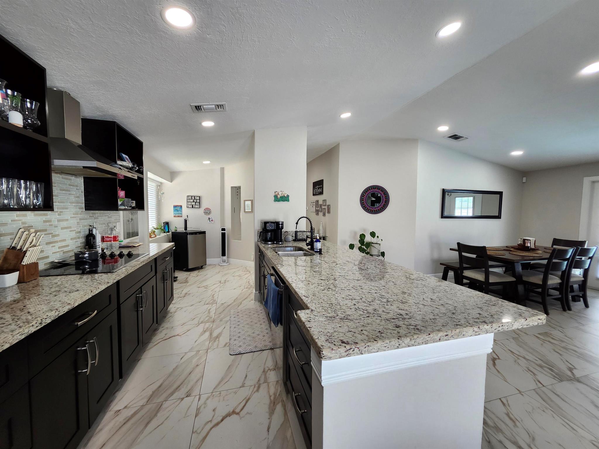 COUNTERPOINT ESTATES 10 - Residential