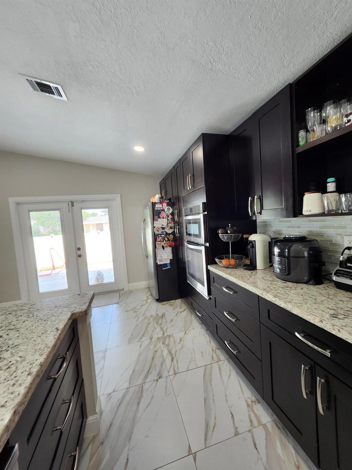 COUNTERPOINT ESTATES 10 - Residential