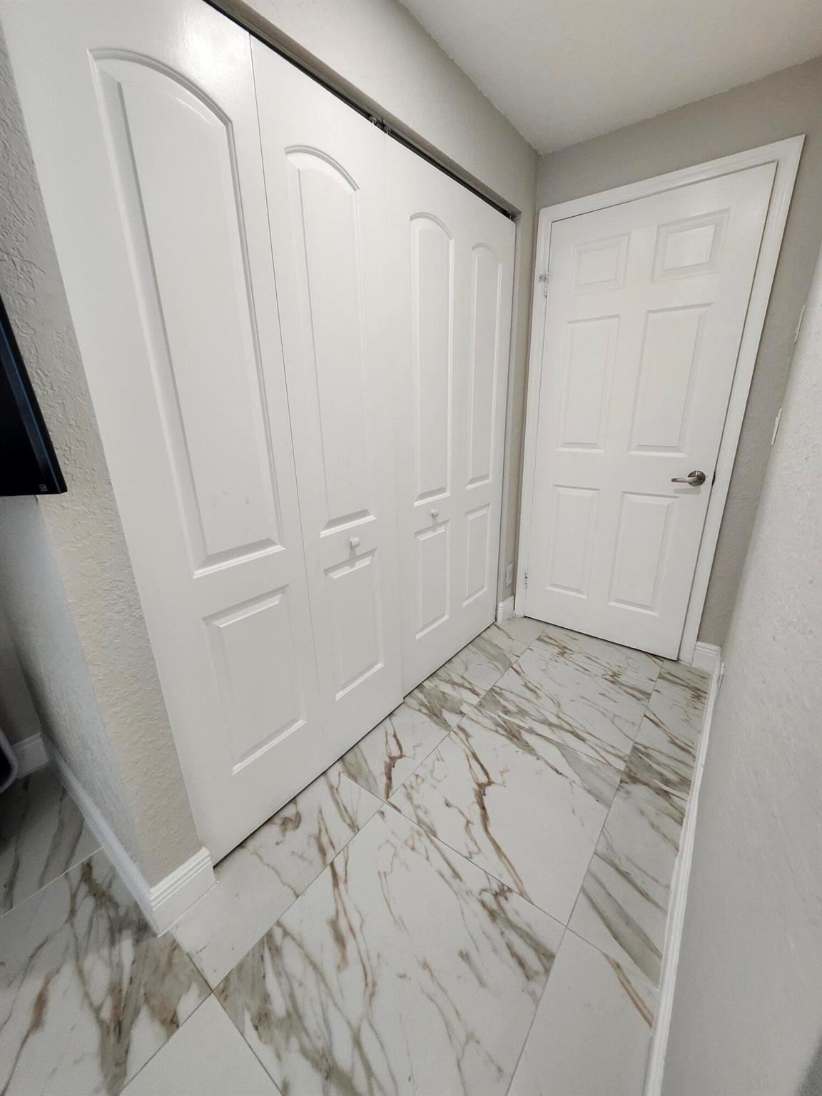 COUNTERPOINT ESTATES 10 - Residential