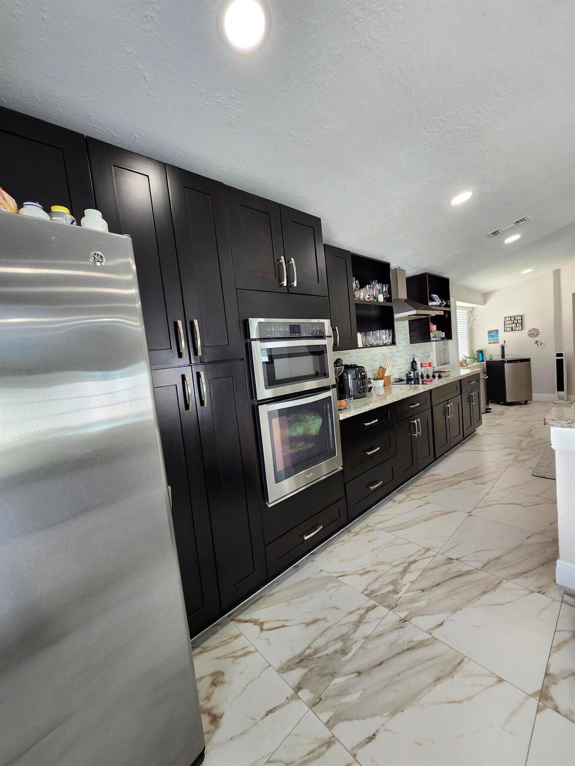 COUNTERPOINT ESTATES 10 - Residential