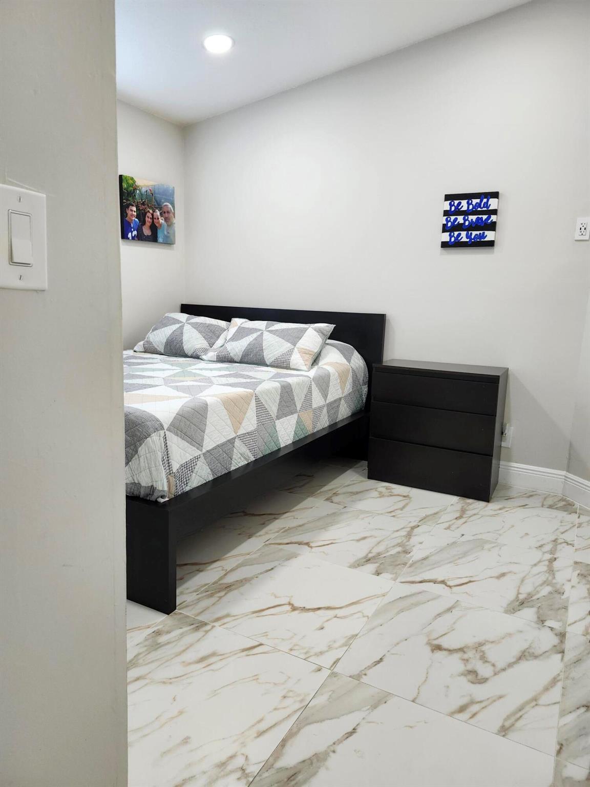 COUNTERPOINT ESTATES 10 - Residential