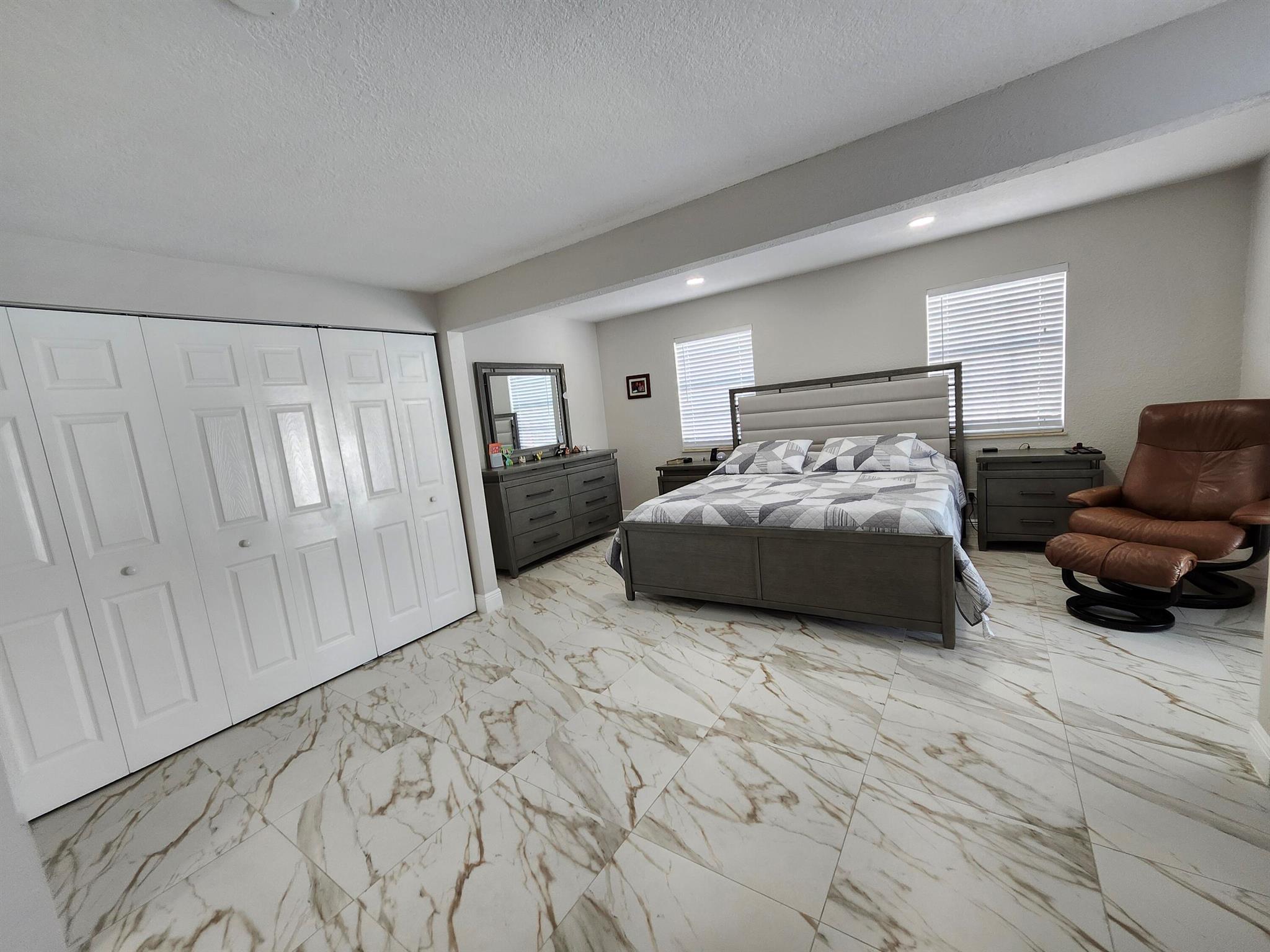 COUNTERPOINT ESTATES 10 - Residential