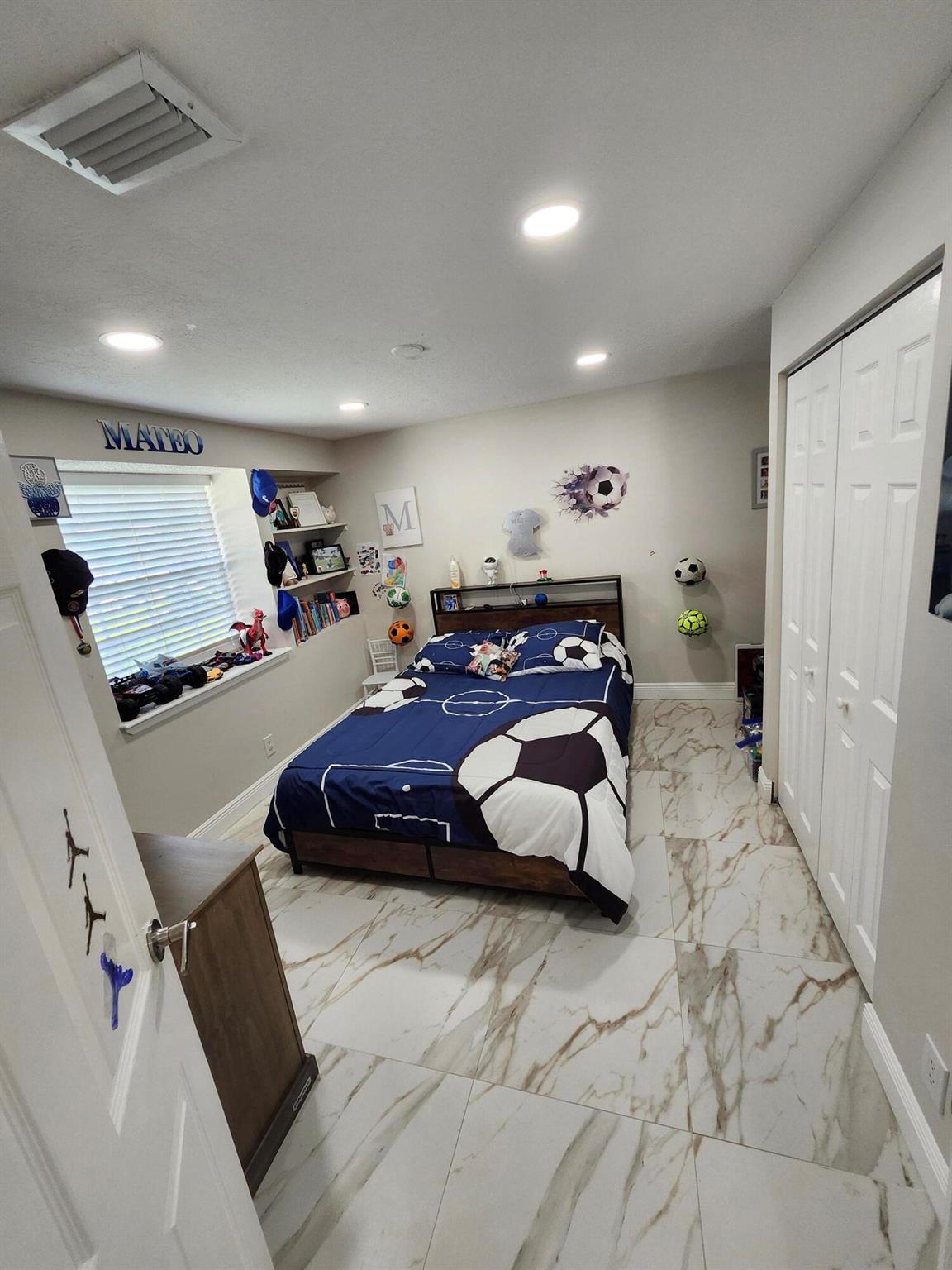 COUNTERPOINT ESTATES 10 - Residential