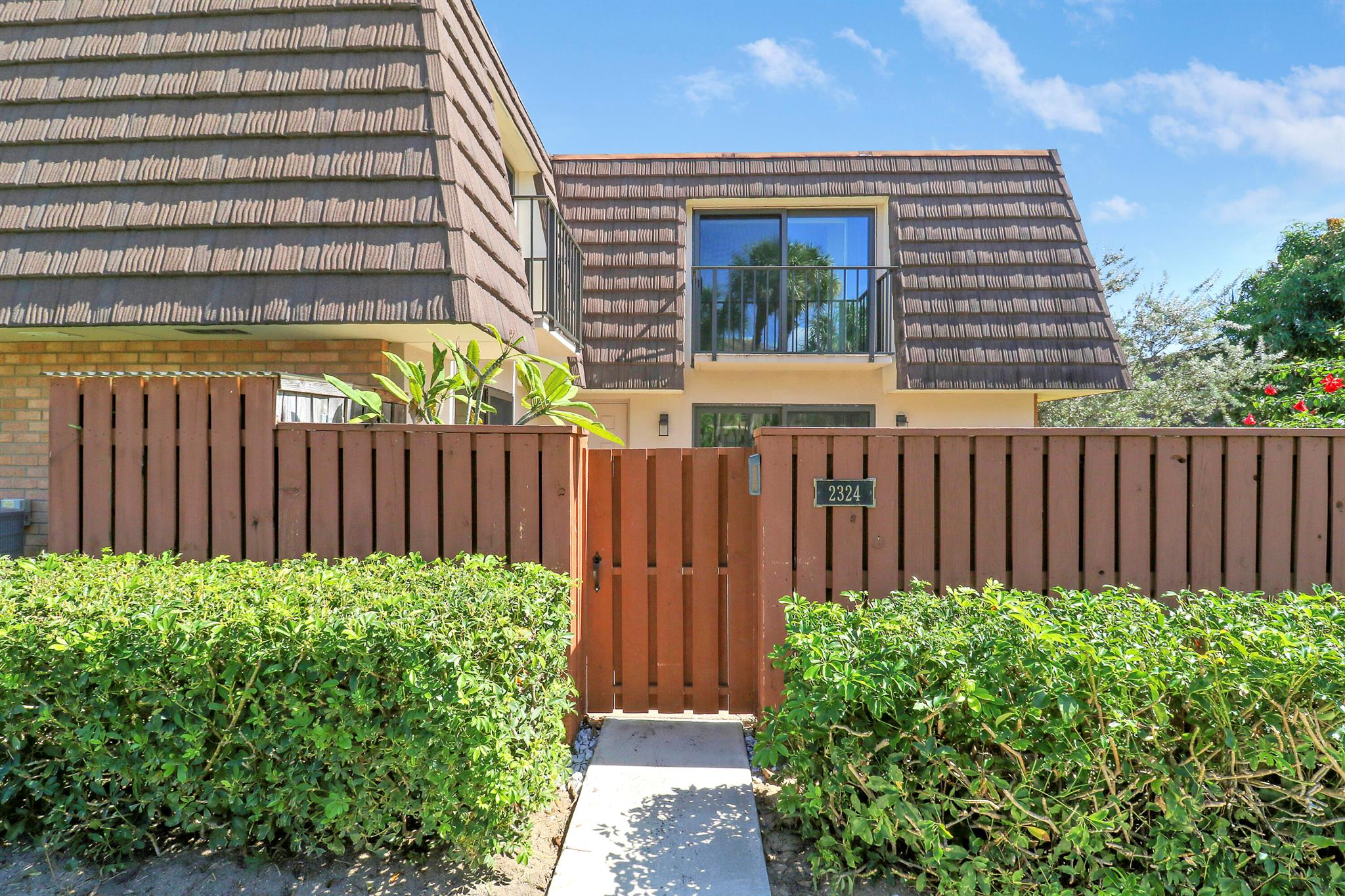 LAKES AT THE BLUFFS - Residential Lease