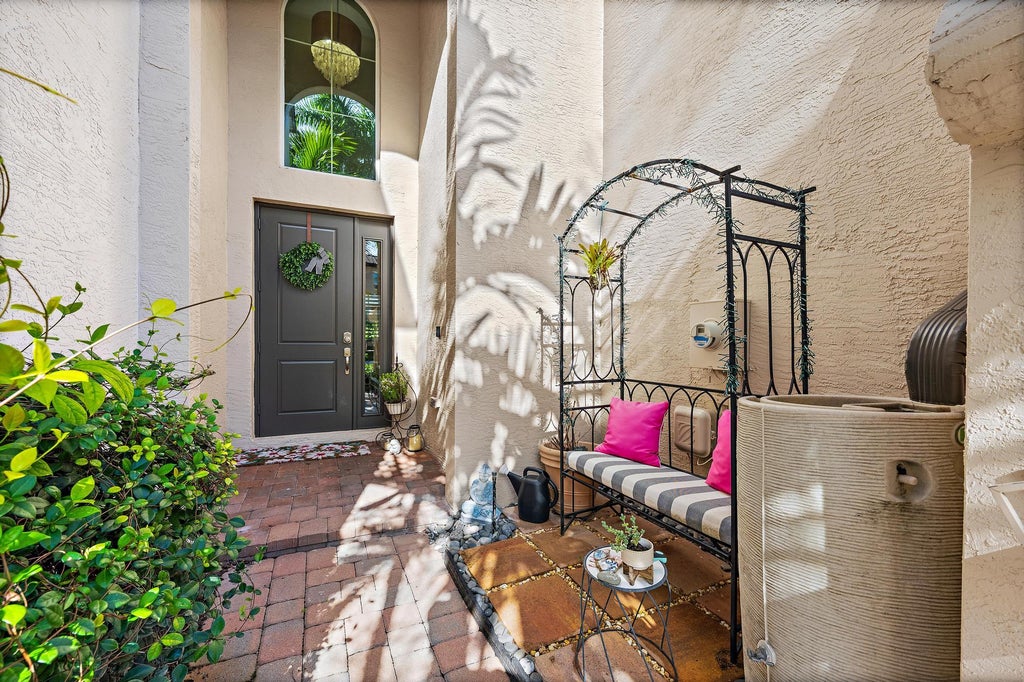 Photo of 4673 MEDITERRANEAN Circle, Palm Beach Gardens, FL 33418 (MLS # B26076544)