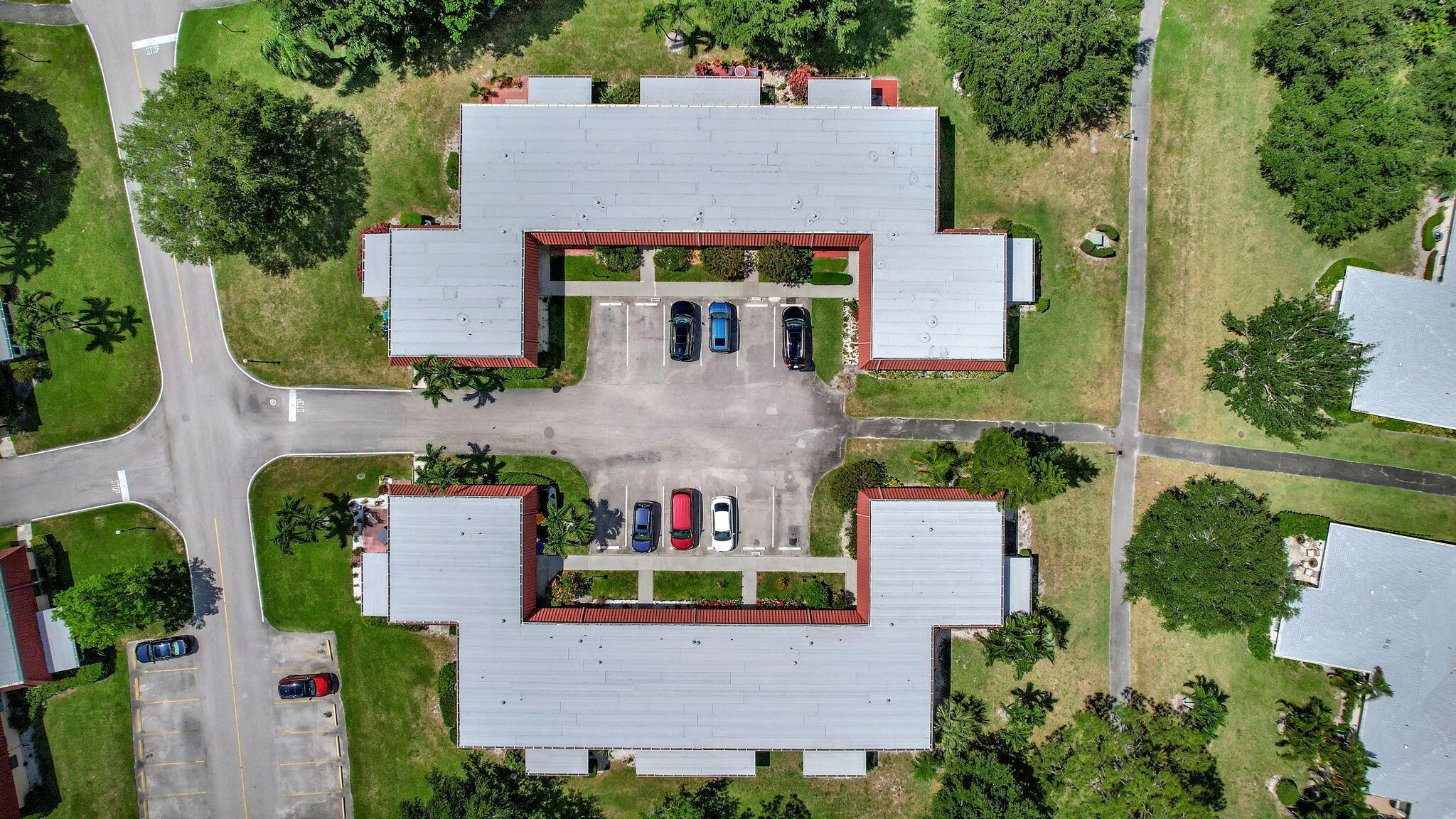 COVERED BRIDGE CONDO - Residential