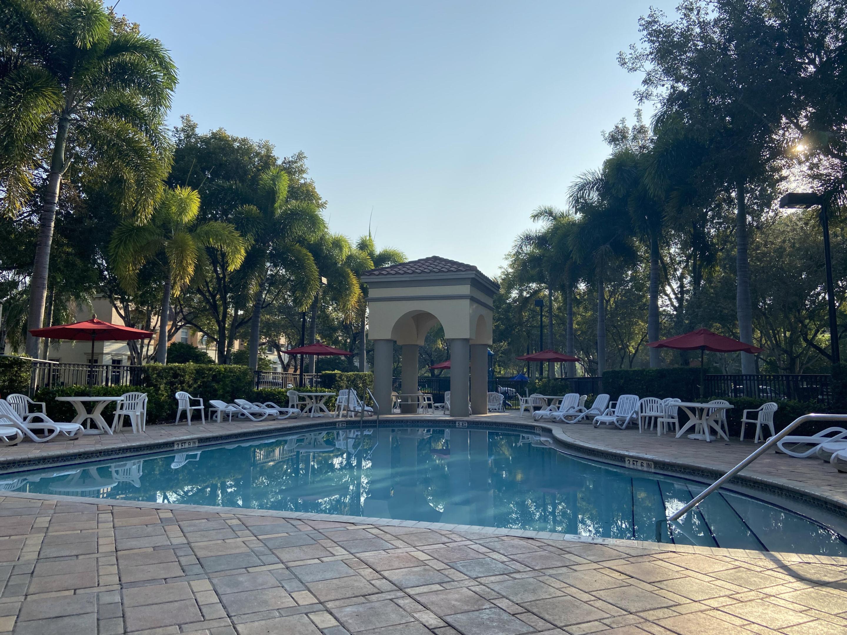 RIVIERA ISLES IV - Residential