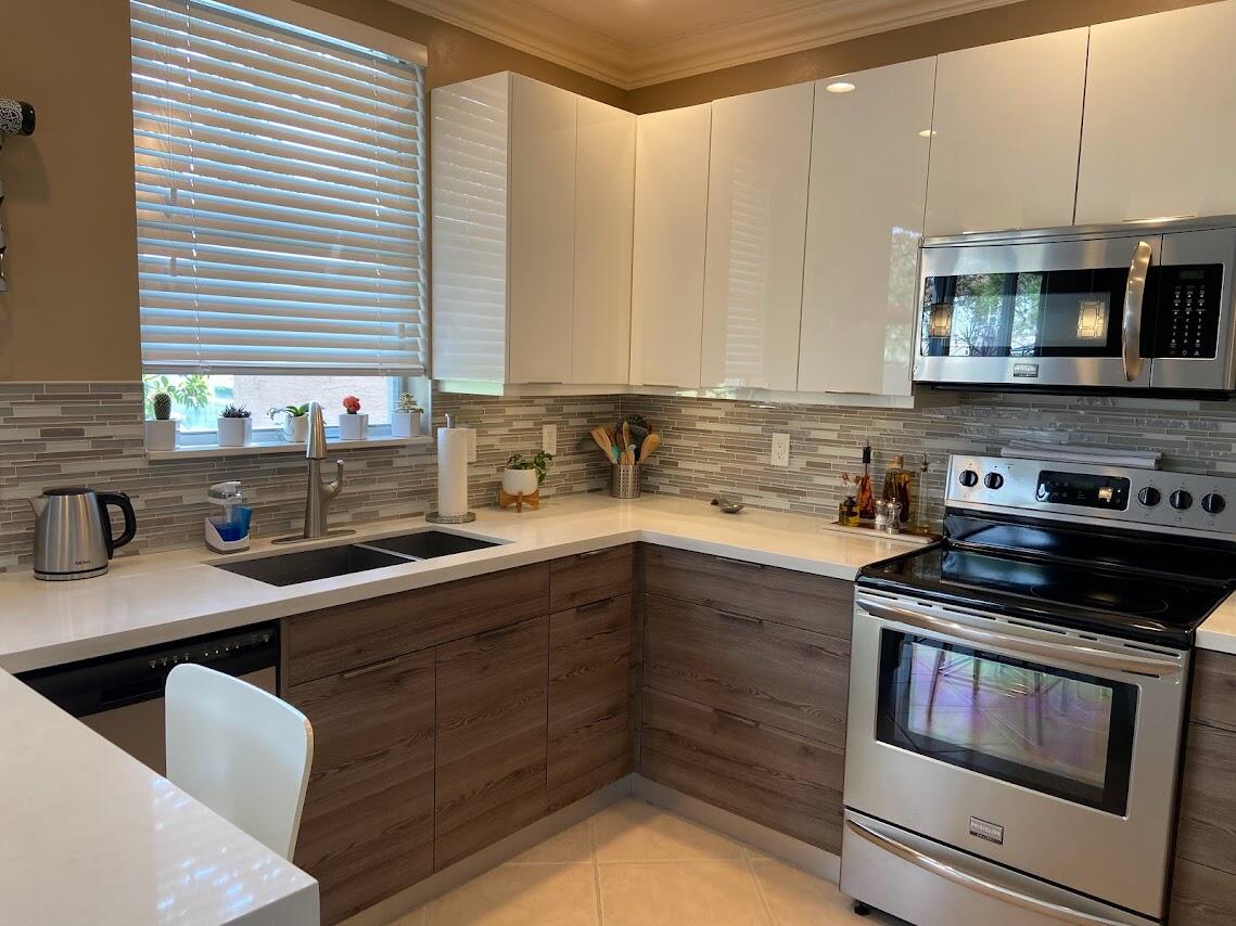 RIVIERA ISLES IV - Residential