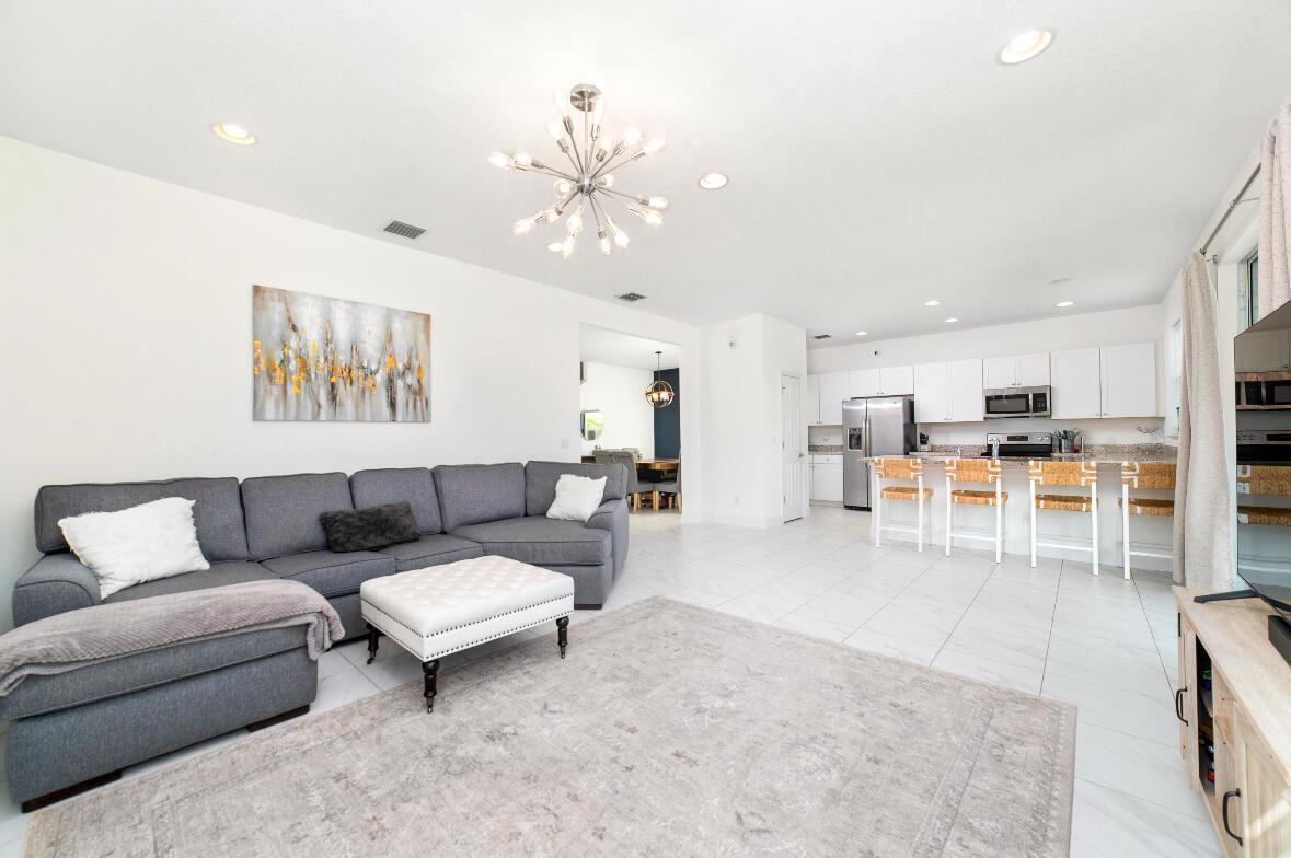 VIZCAYA FALLS PLAT 2 - Residential