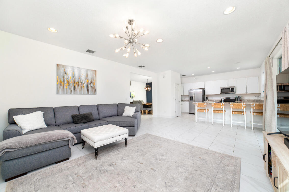 VIZCAYA FALLS PLAT 2 - Residential