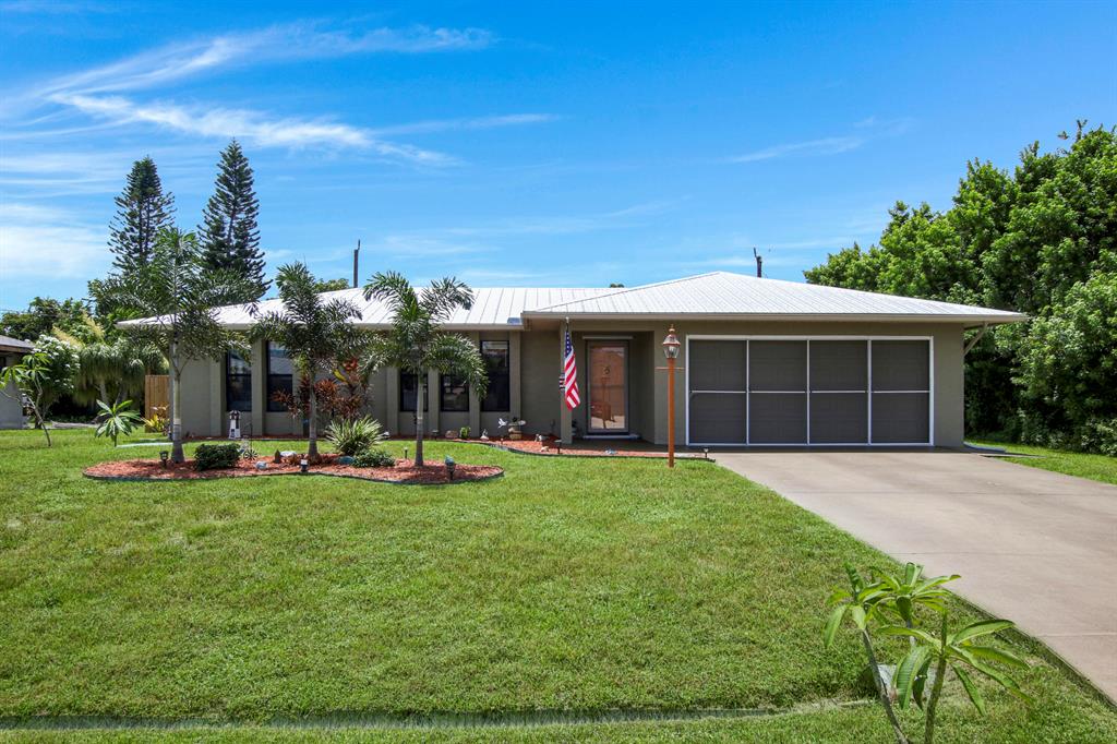 Photo of 568 SE Whitmore Drive Dr #568, Port St Lucie, FL 34984 (MLS # R10824050)