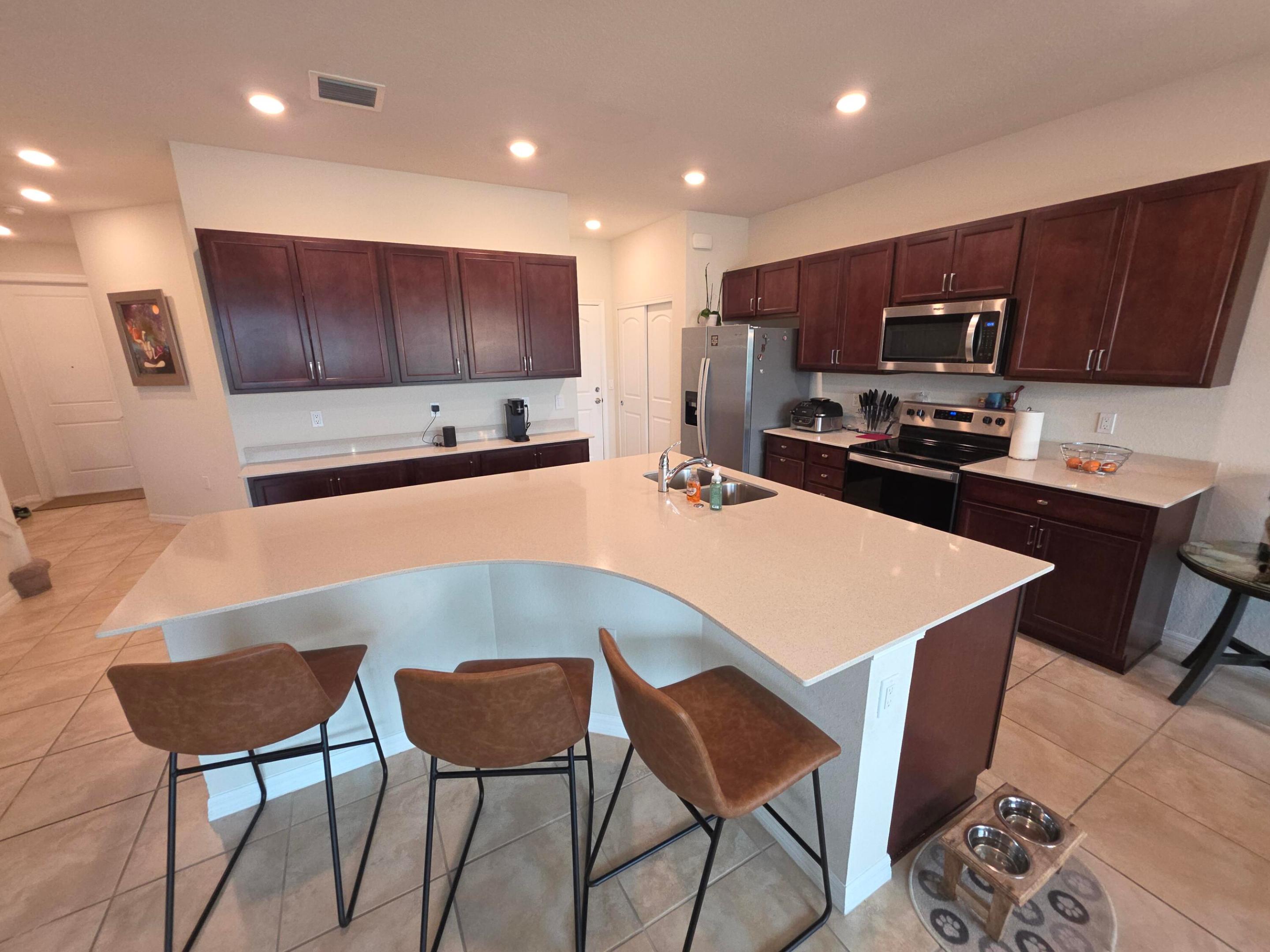 4480 W Appleton Cir W