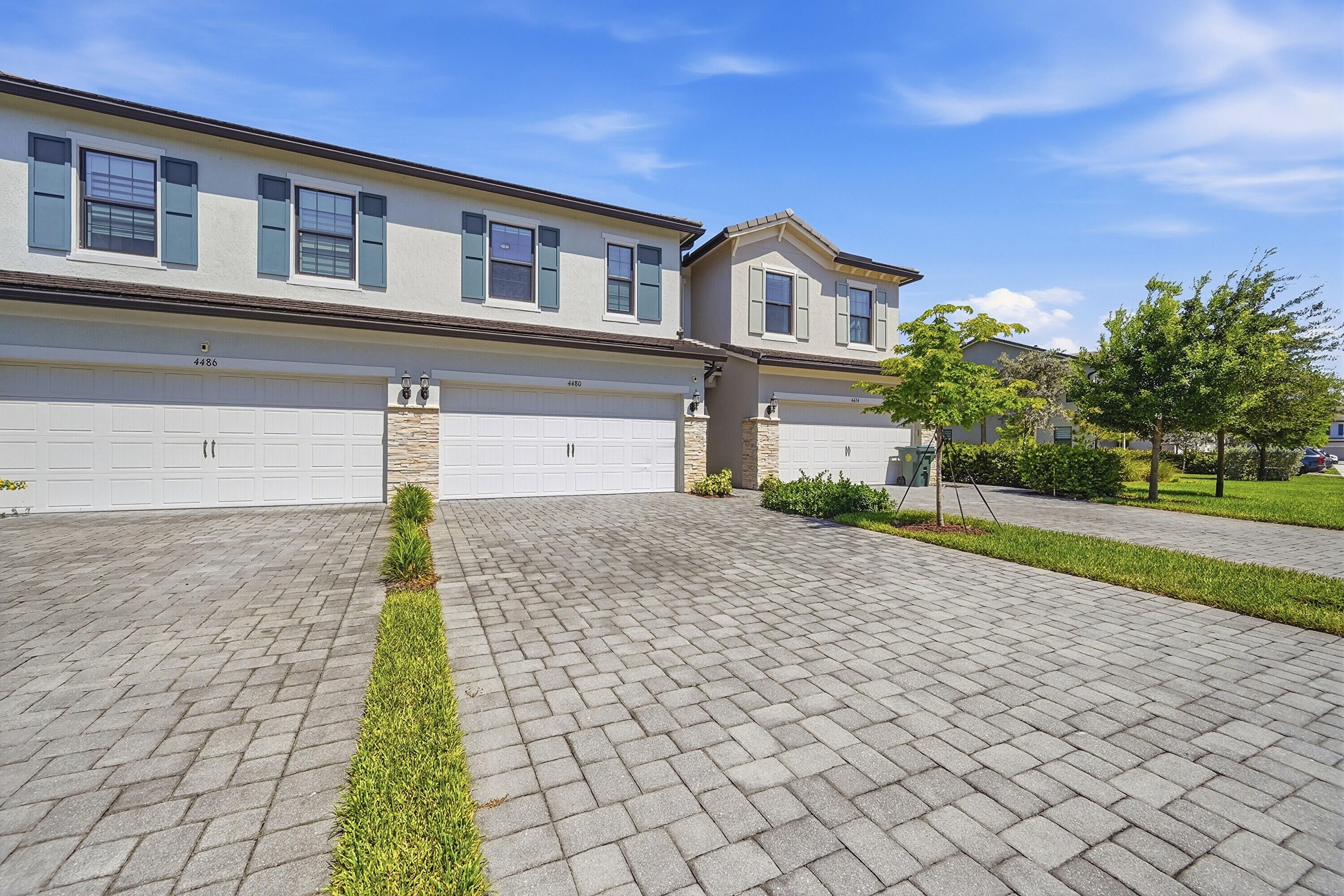 4480 W Appleton Cir W