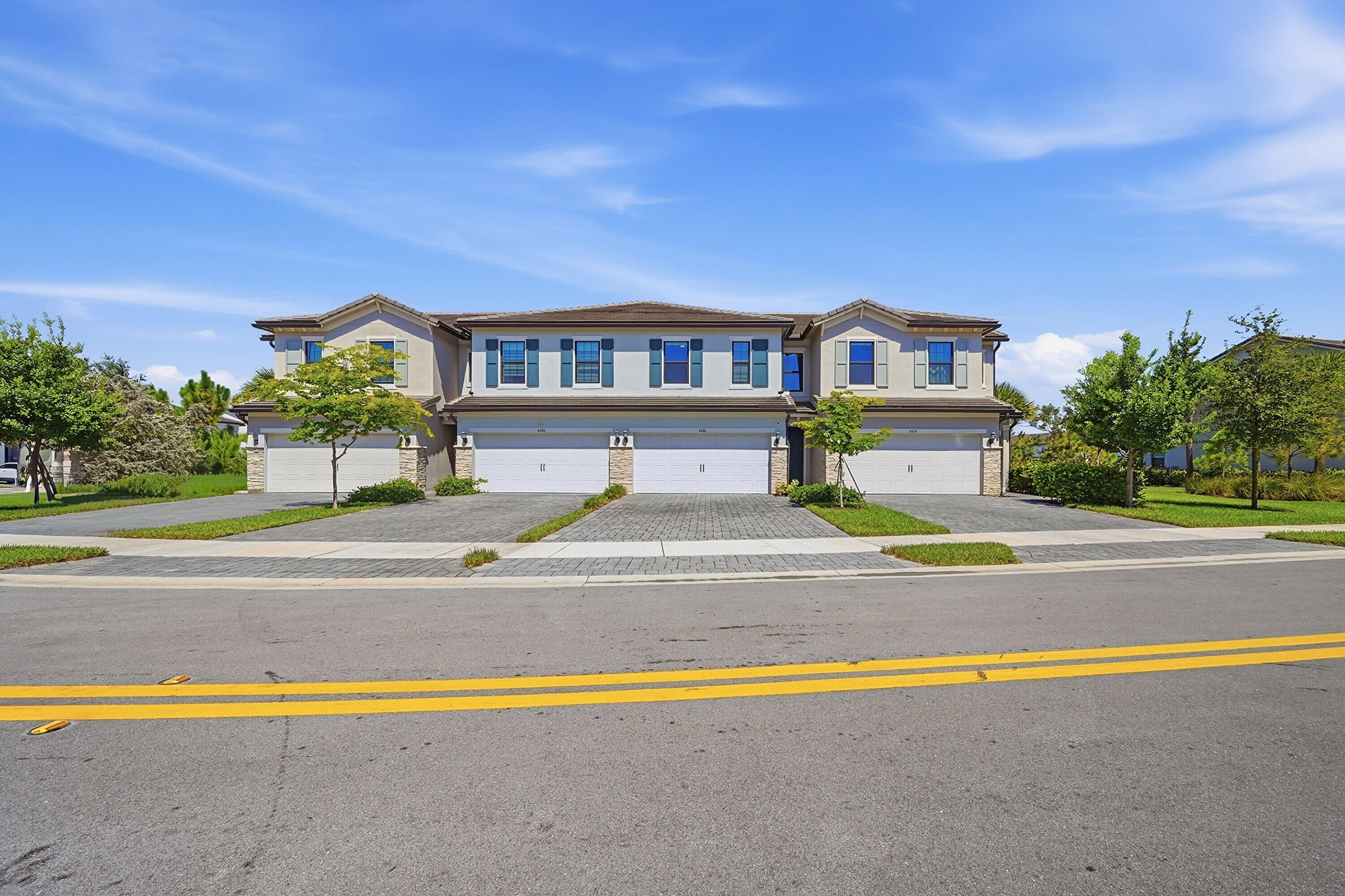 4480 W Appleton Cir CIR W