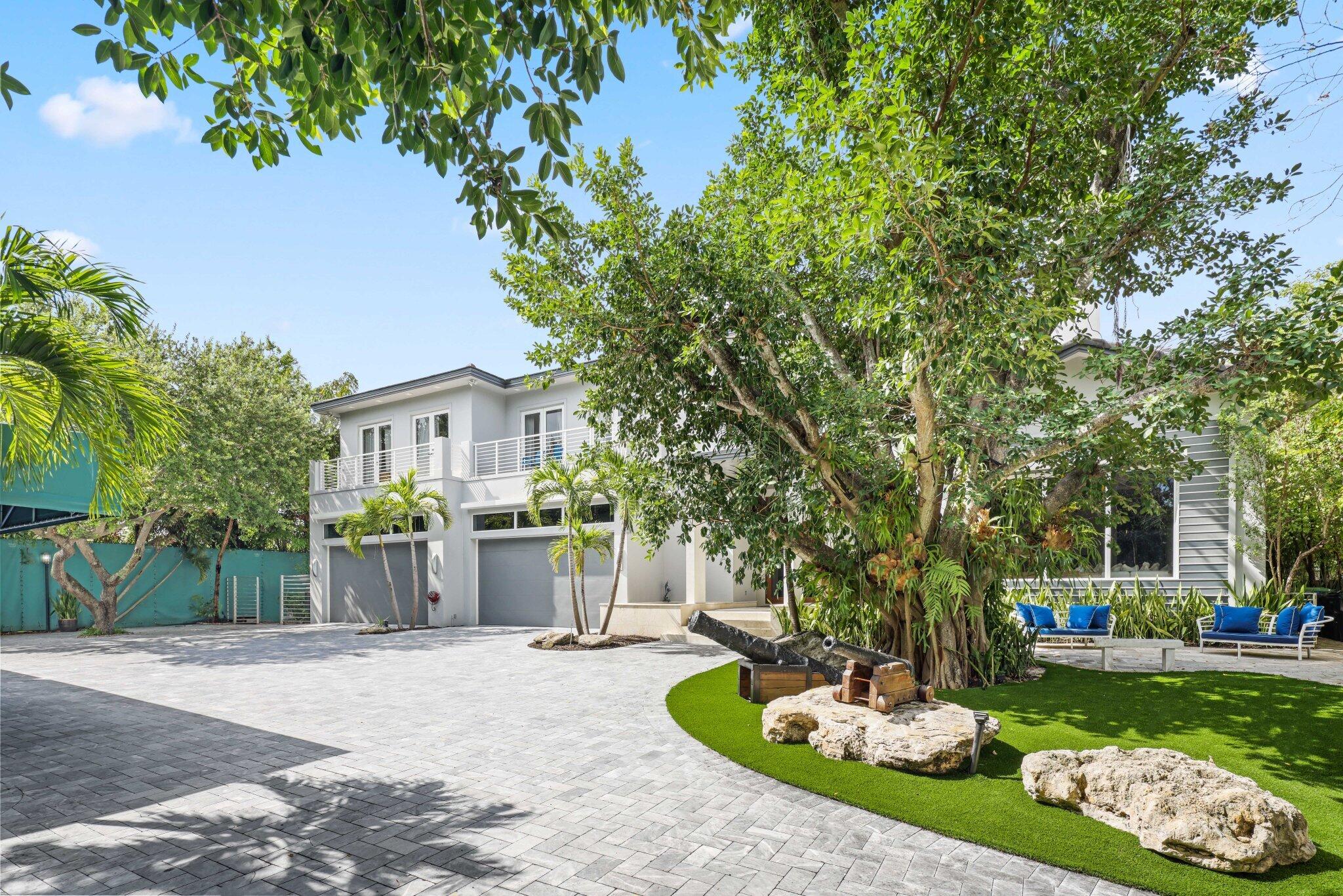 1313 Seabreeze Boulevard