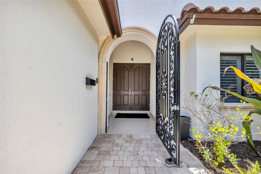 Photo of 704 SE 6th Street, Fort Lauderdale, FL 33301 (MLS # F10451328)