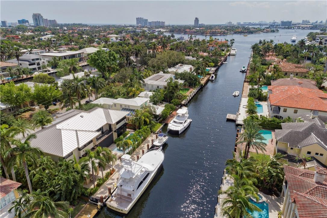 CORAL ISLES - Residential