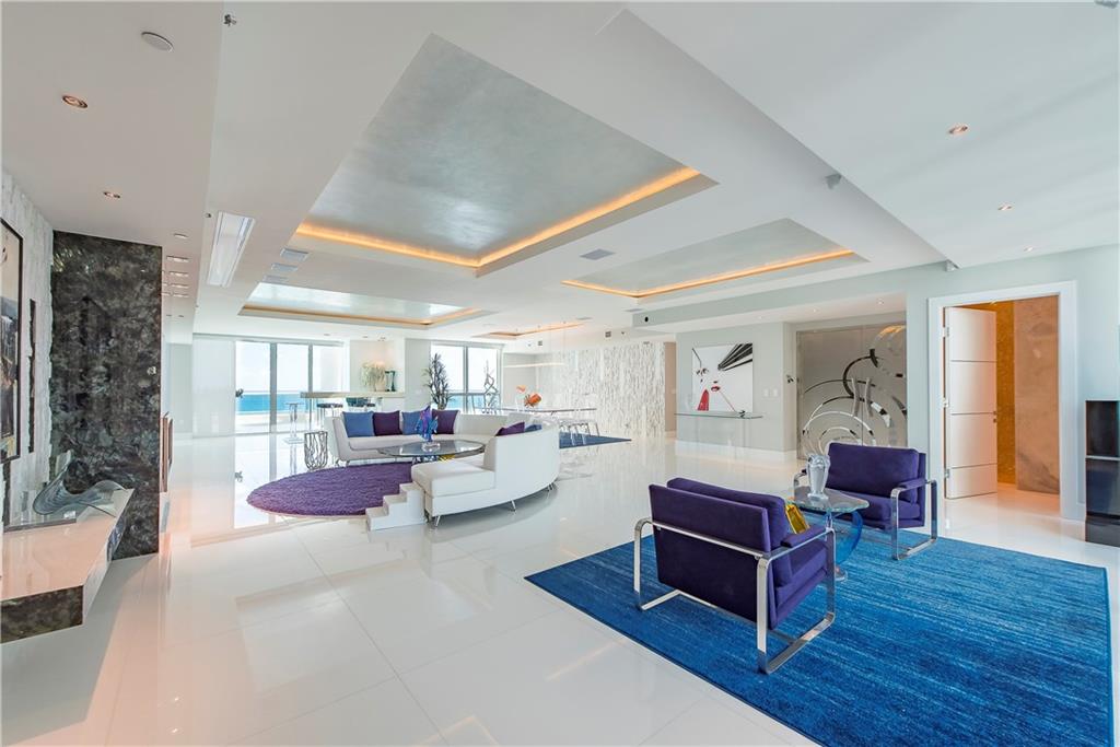 Las Olas Beach Club - Residential