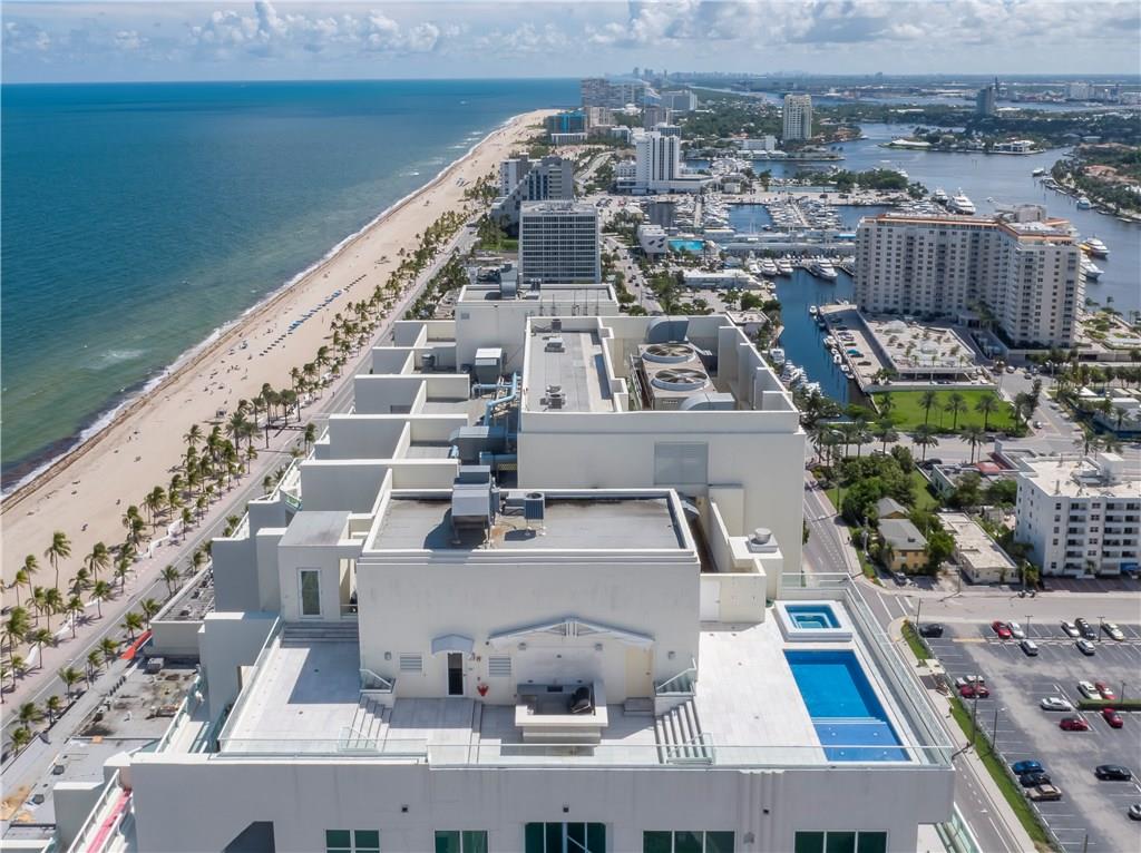 Las Olas Beach Club - Residential