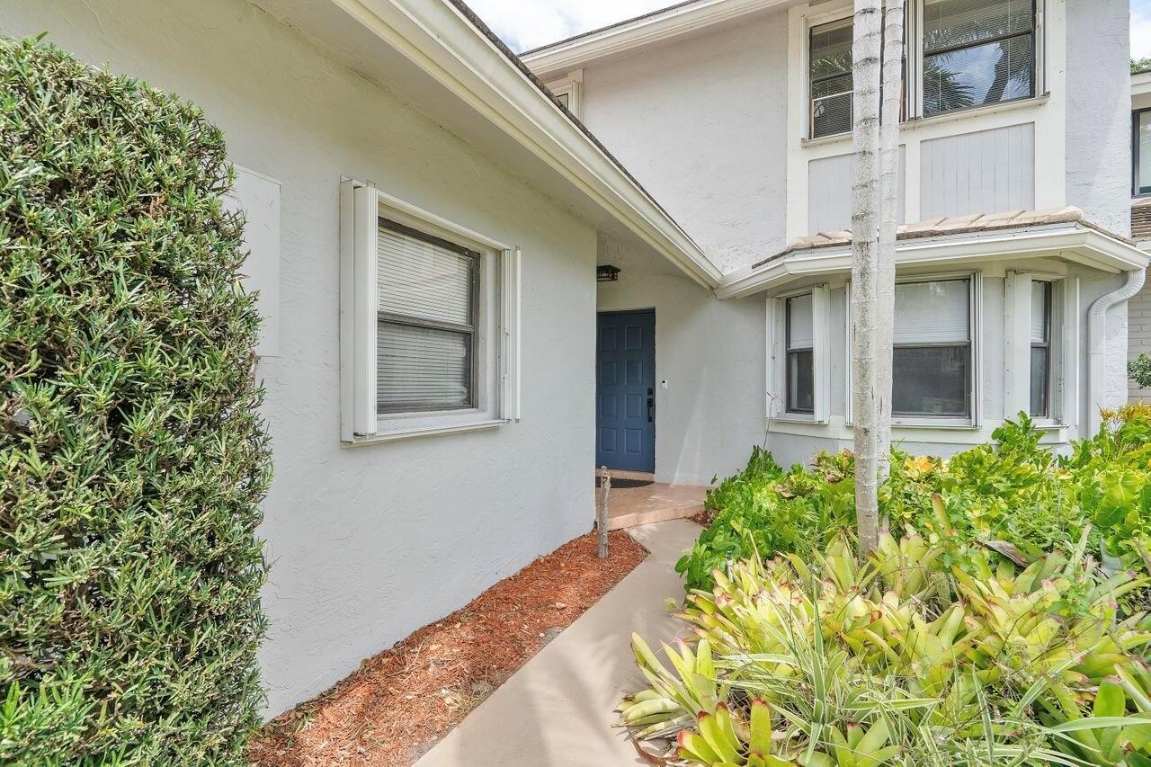 624 N Deer Creek North Shore Drive N, Deerfield Beach, FL, 33442/$499,000 4 624 N Deer Creek North Shore Drive N