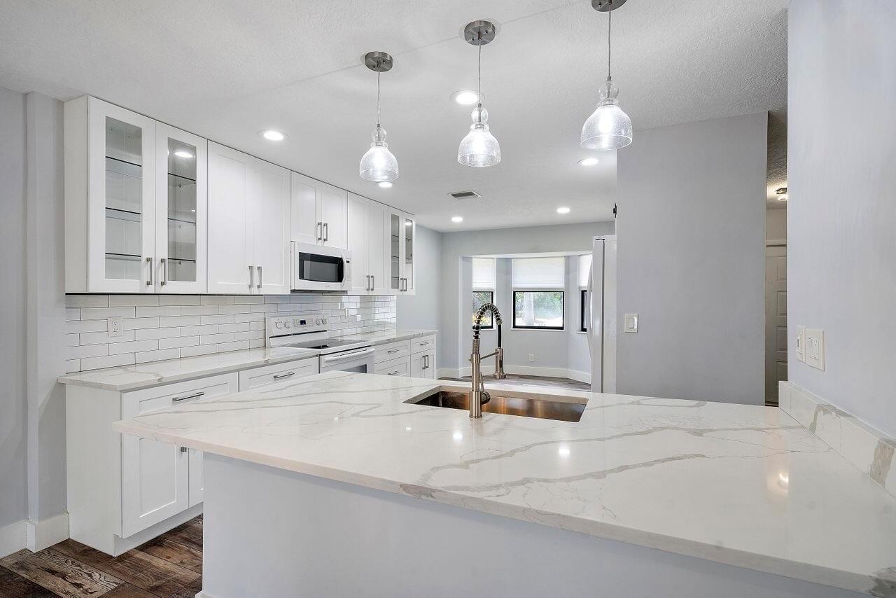 624 N Deer Creek North Shore Drive N, Deerfield Beach, FL, 33442/$499,000 3 624 N Deer Creek North Shore Drive N