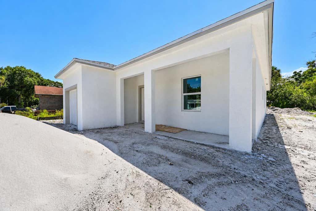 Photo of 2007 N 48TH N Street, Fort Pierce, FL 34947 (MLS # B26065739)