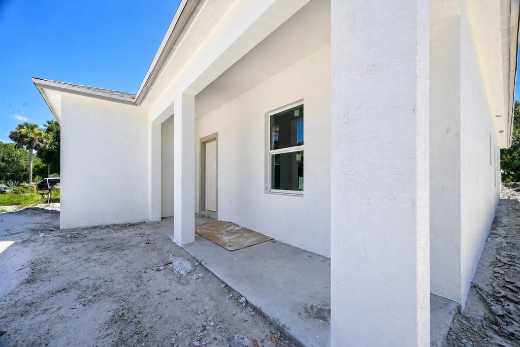 Photo of 2007 N 48TH N Street, Fort Pierce, FL 34947 (MLS # B26065739)
