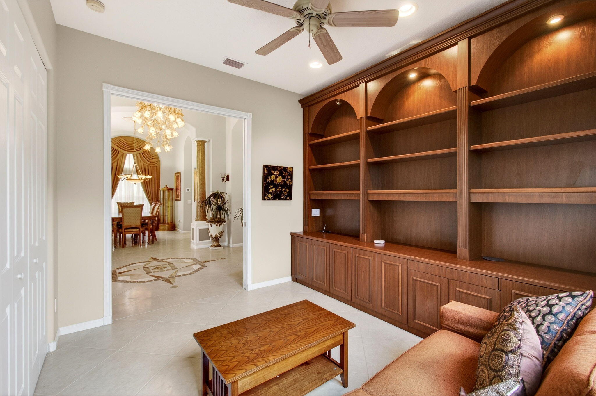 VALENCIA ISLES 2 - Residential