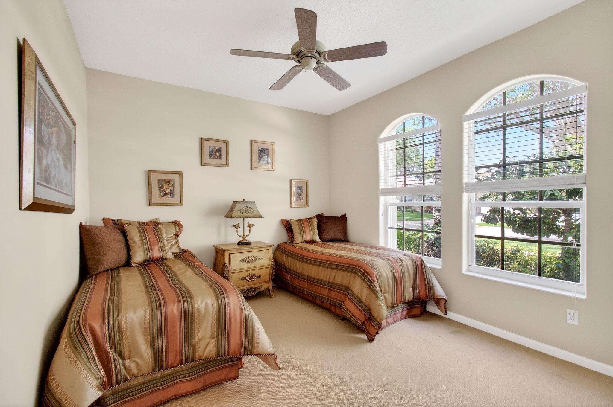 VALENCIA ISLES 2 - Residential