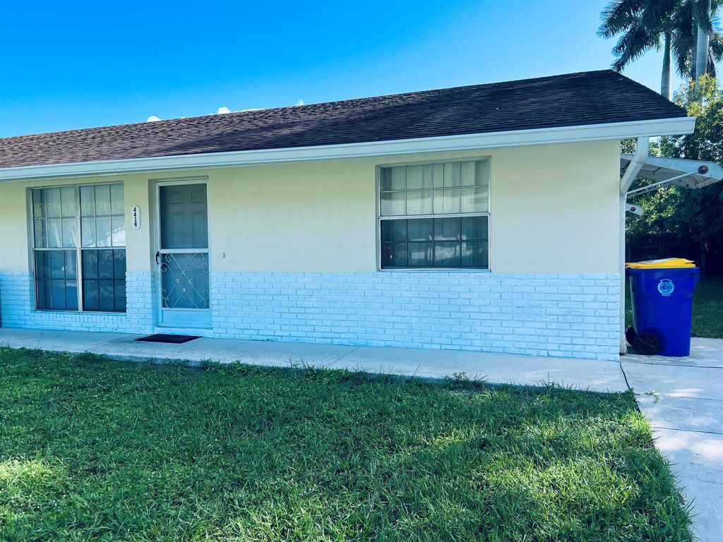 Photo of 4419 SE Hamilton Lane, Stuart, FL 34997 (MLS # R10928705)