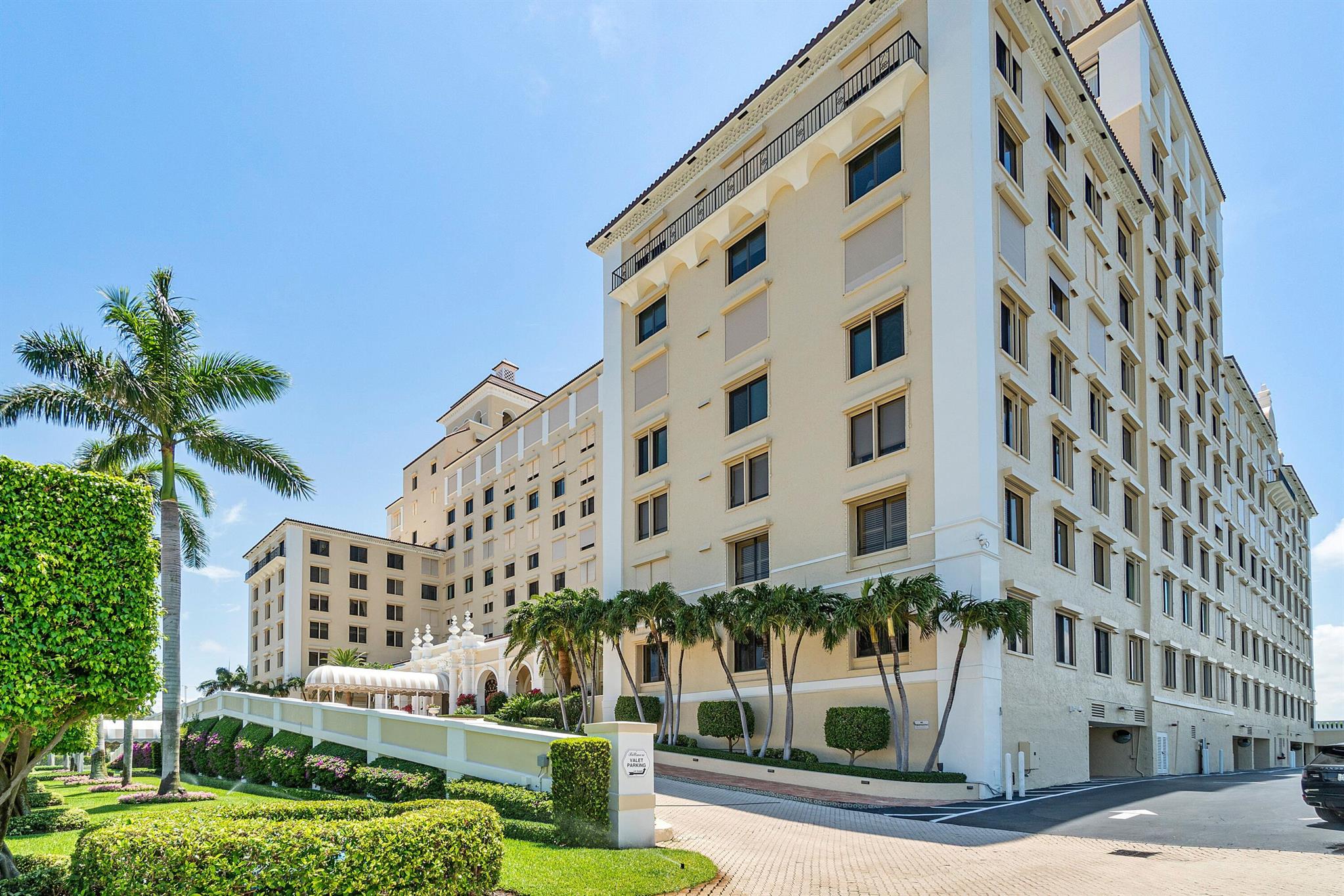 150 Bradley Place 101