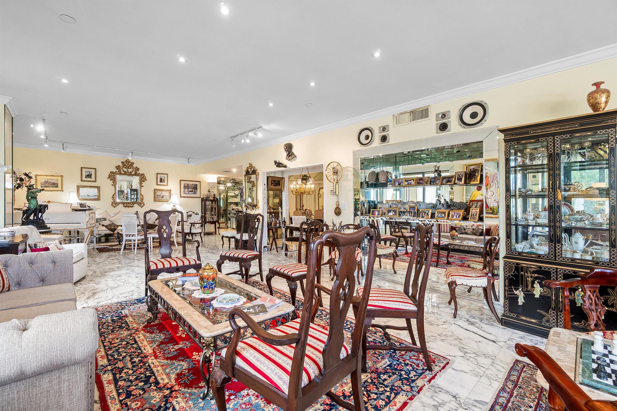 150 Bradley Place 101