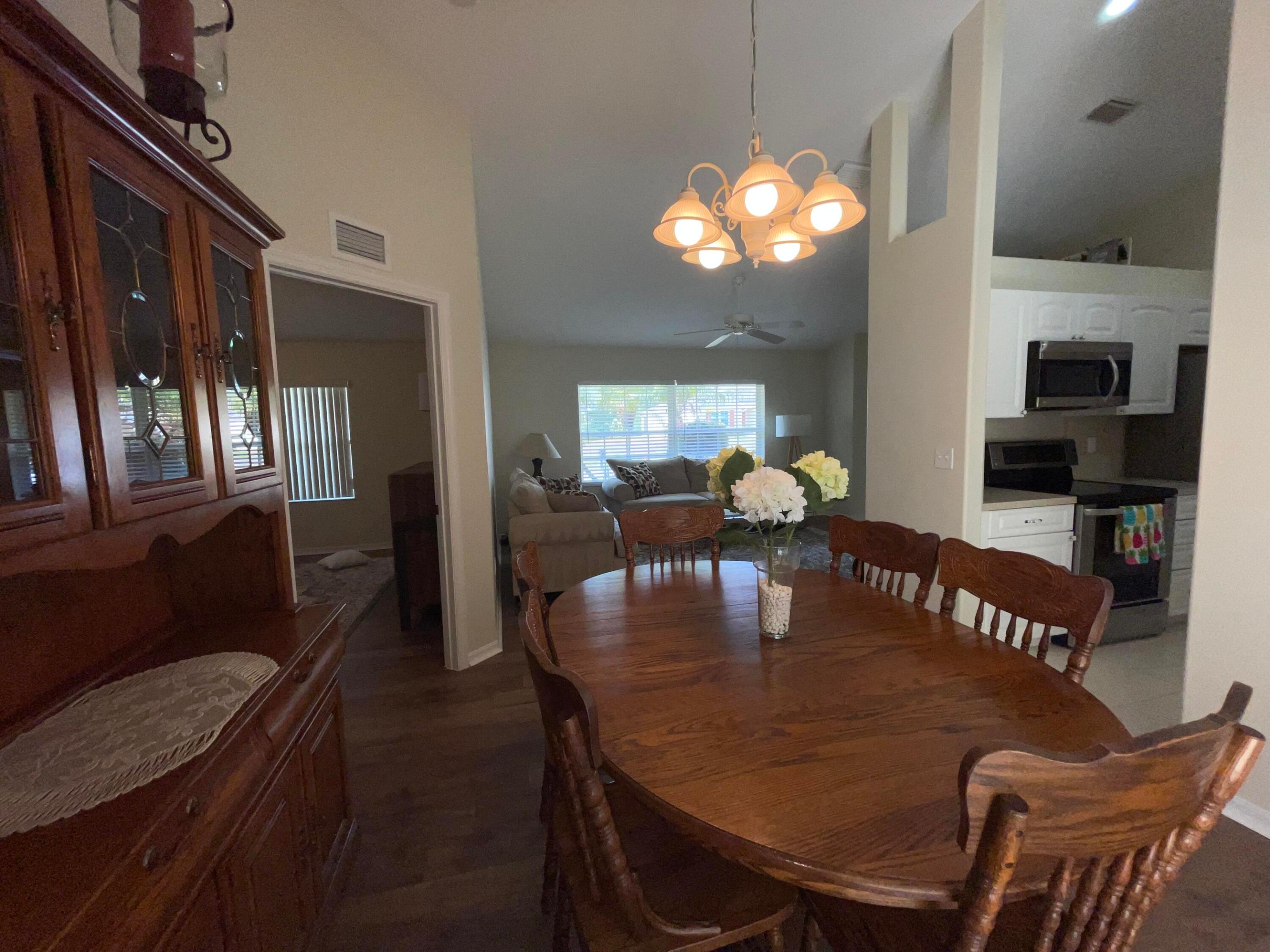 SEBASTIAN HIGHLANDS UNIT 13 - Residential Lease