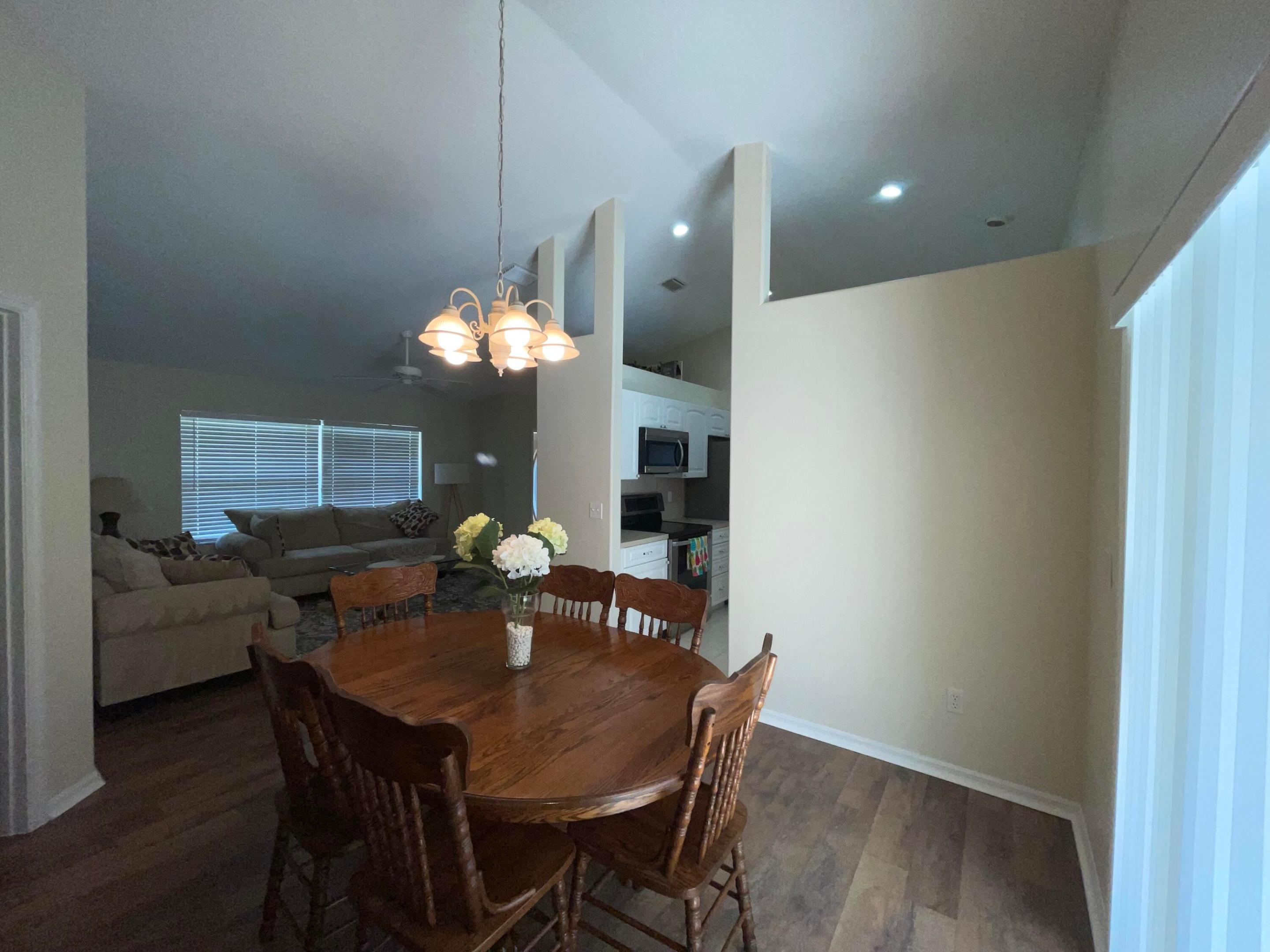 SEBASTIAN HIGHLANDS UNIT 13 - Residential Lease