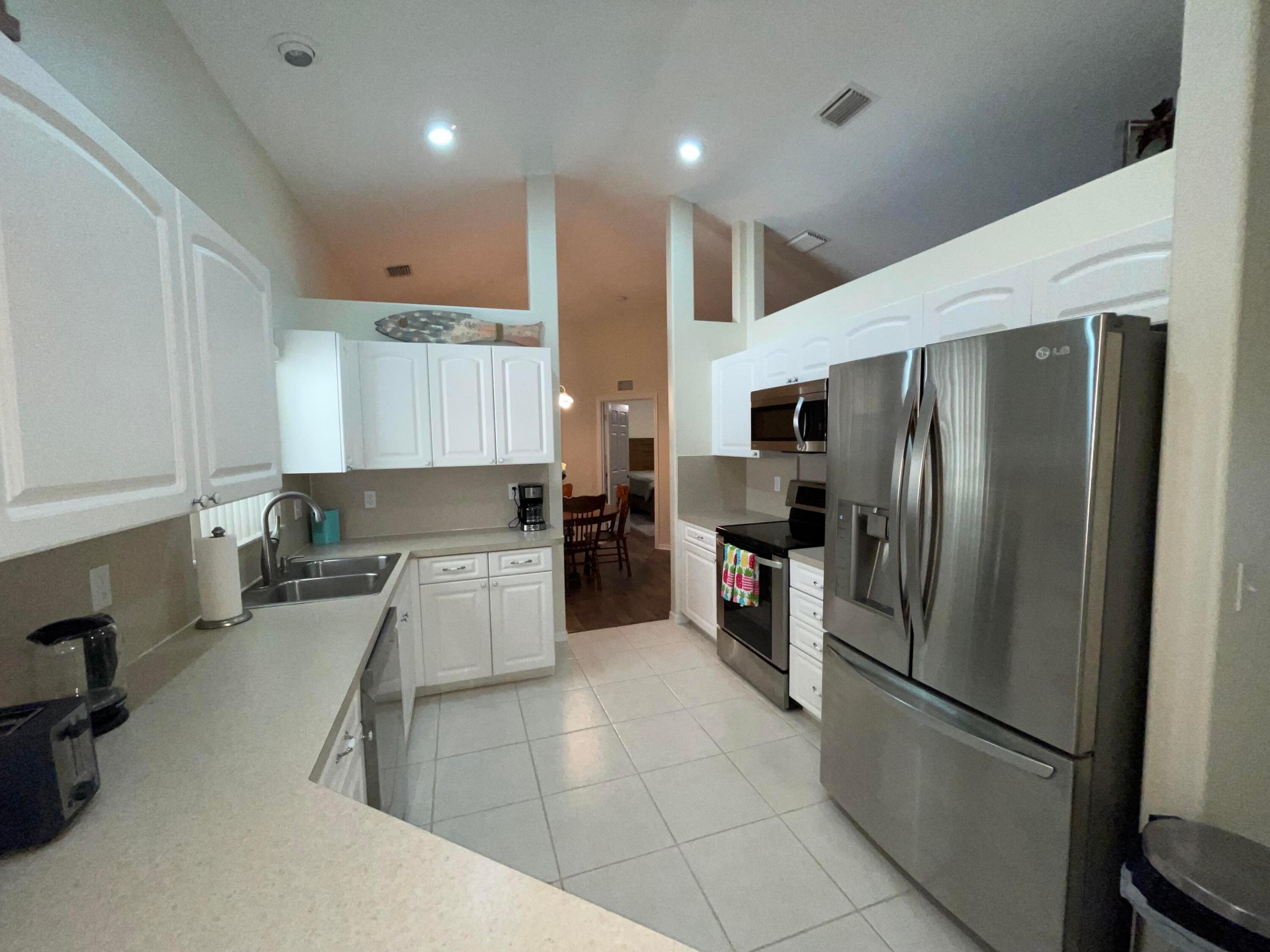 SEBASTIAN HIGHLANDS UNIT 13 - Residential Lease