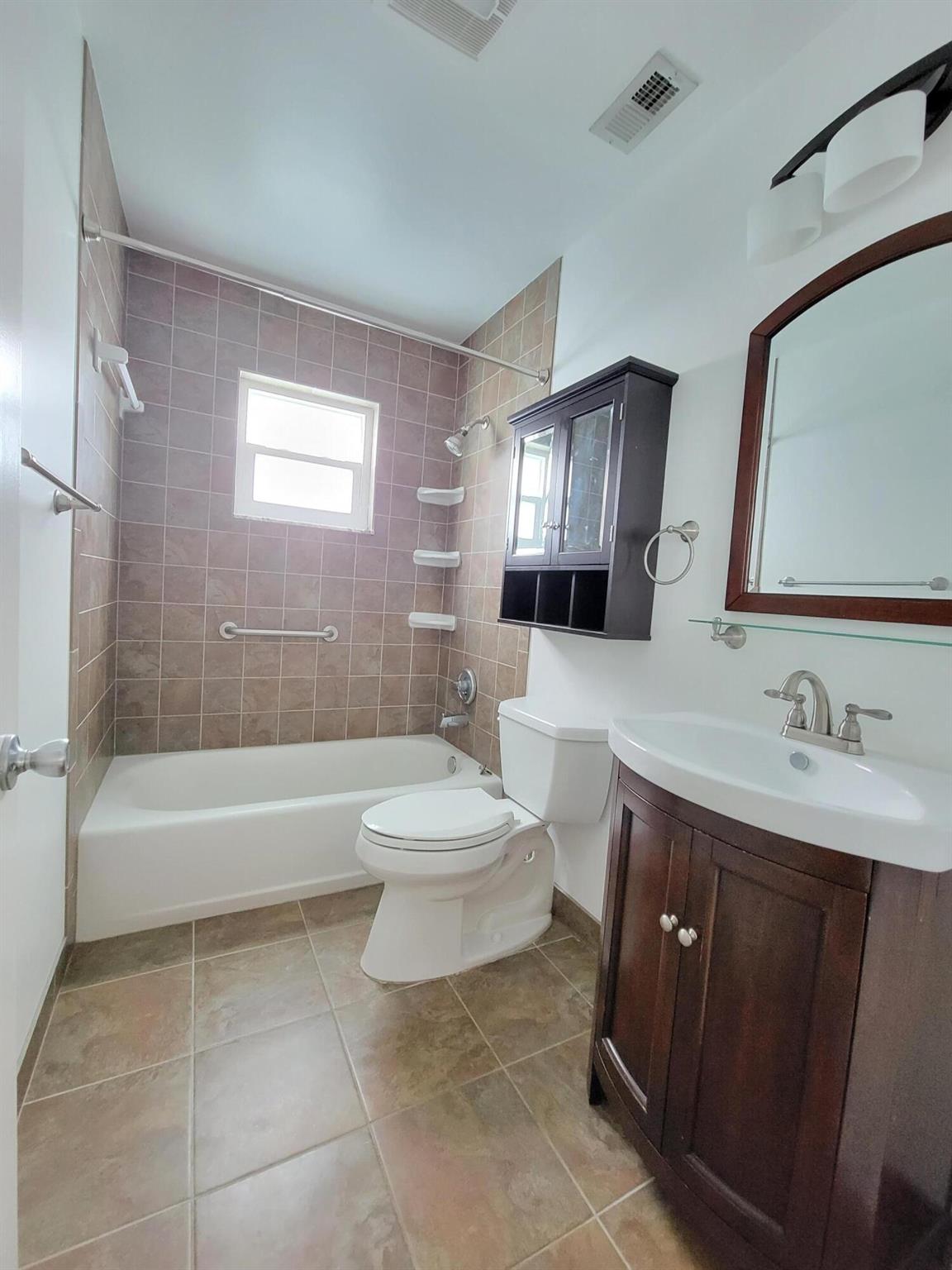 BAY ST LUCIE - Residential Lease