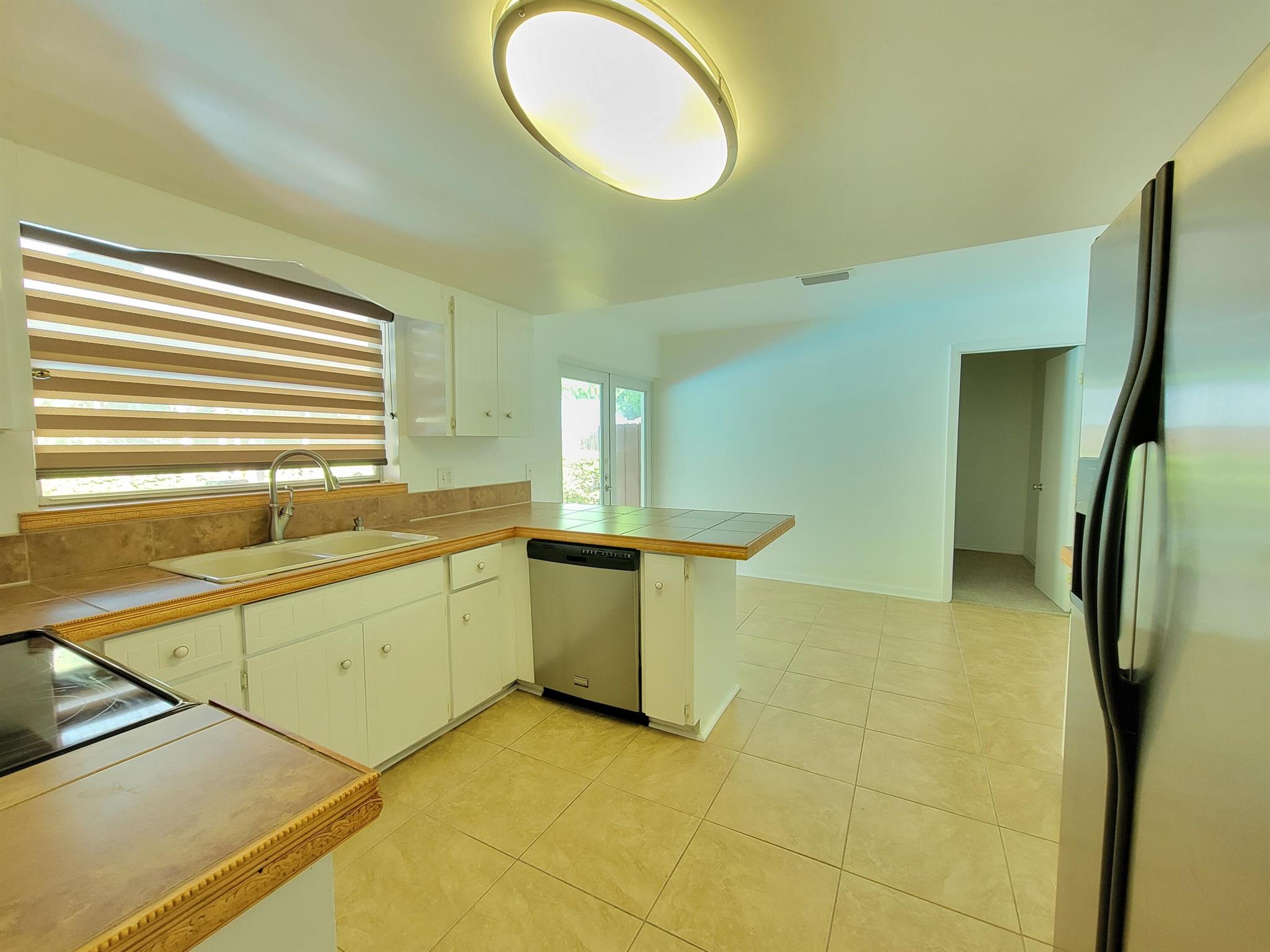 BAY ST LUCIE - Residential Lease