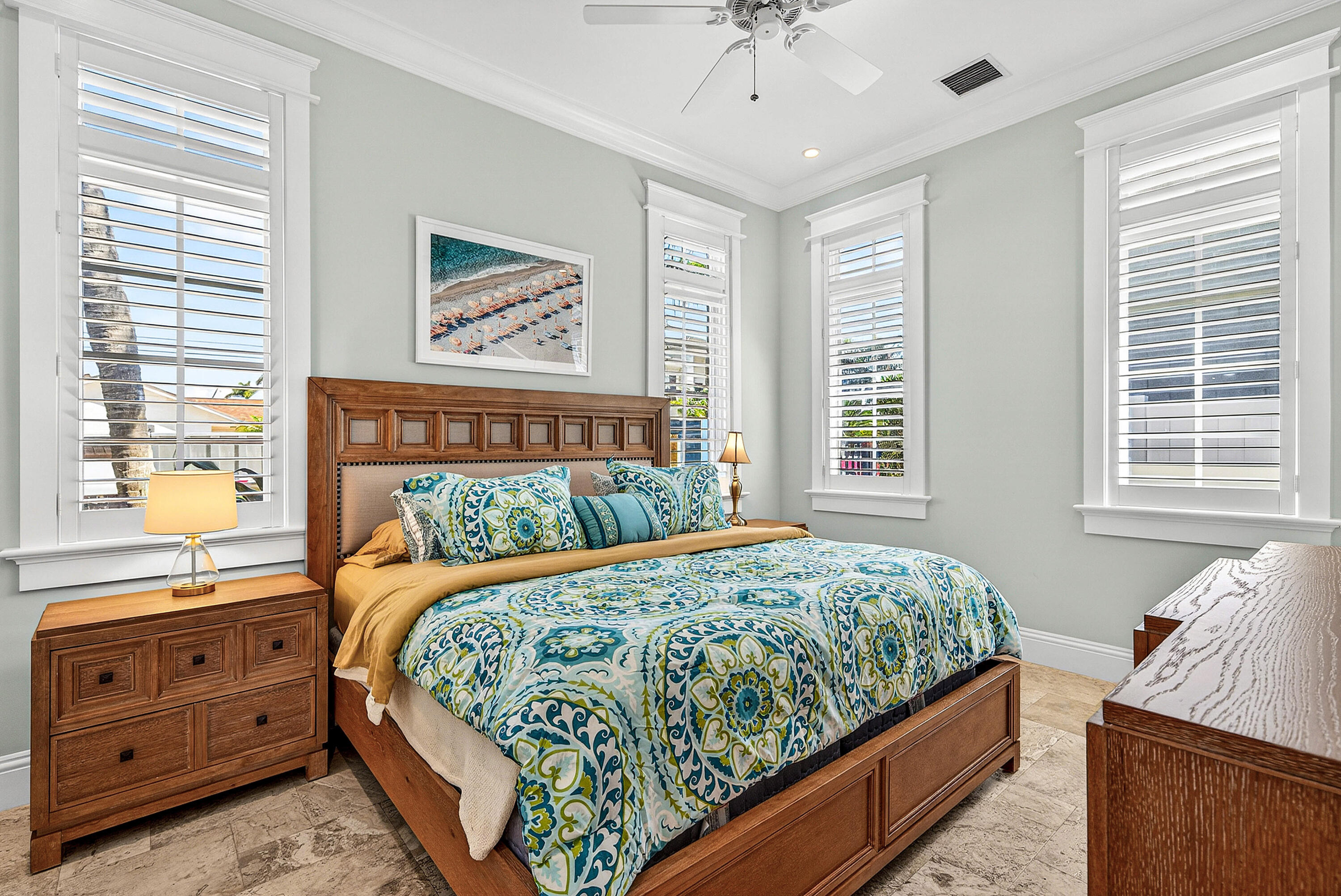 TROPIC ISLE - Residential