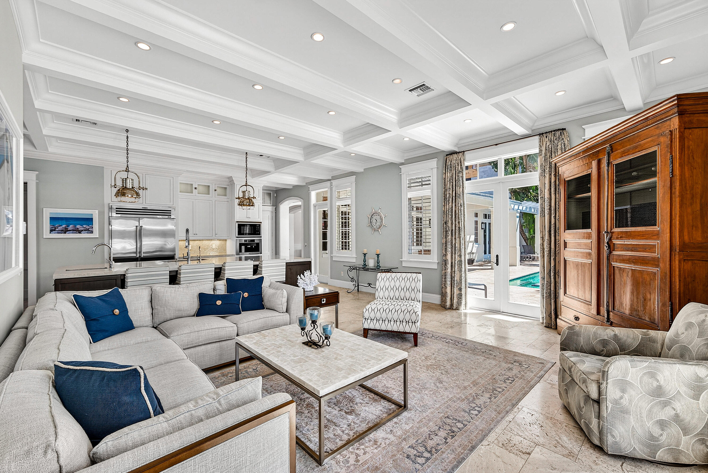 TROPIC ISLE - Residential