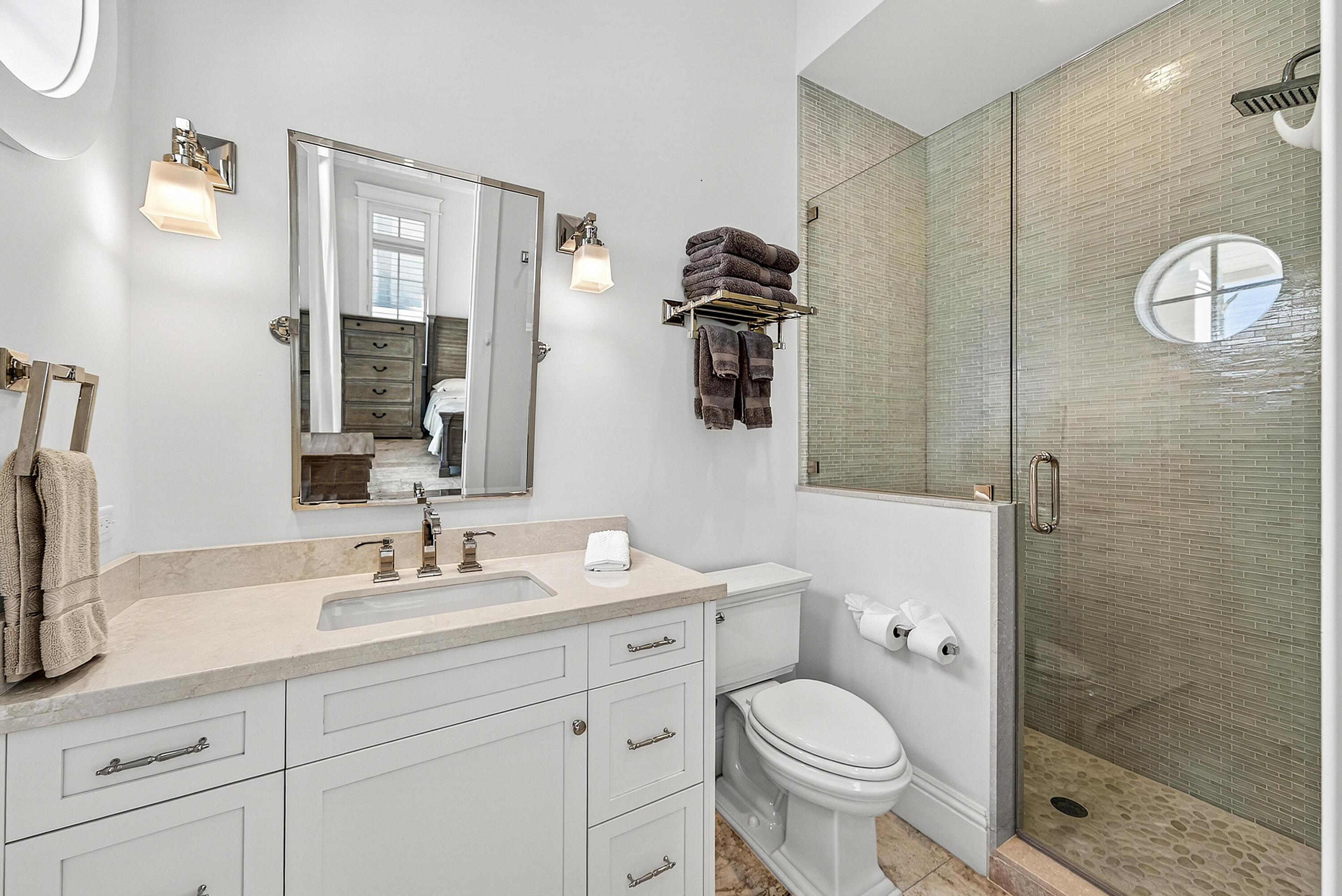 TROPIC ISLE - Residential