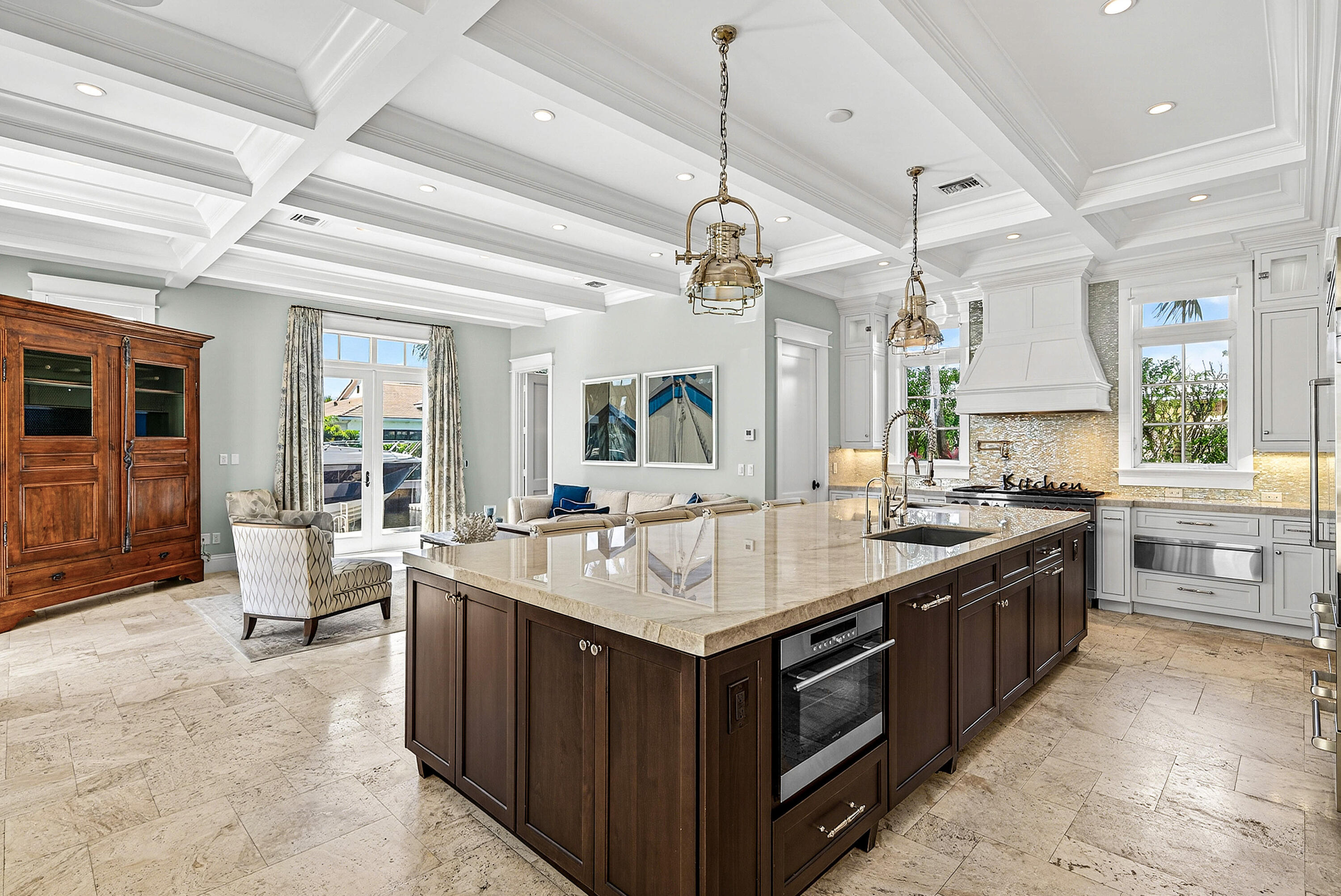 TROPIC ISLE - Residential