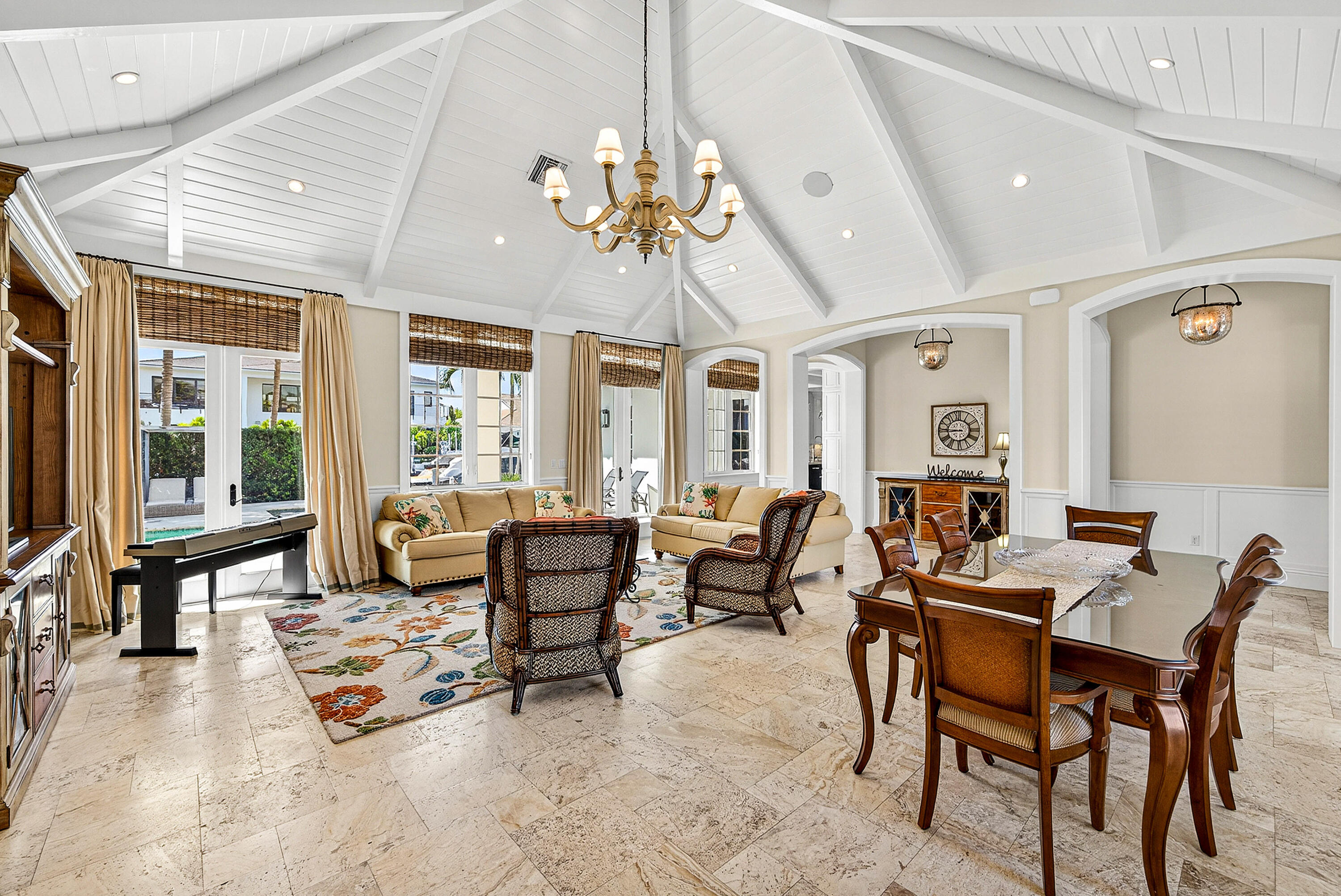 TROPIC ISLE - Residential