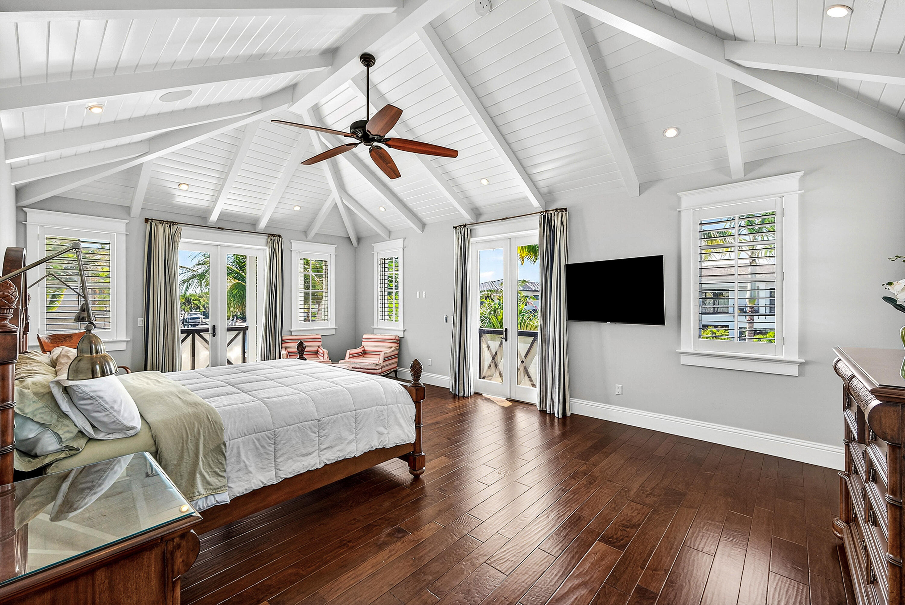 TROPIC ISLE - Residential